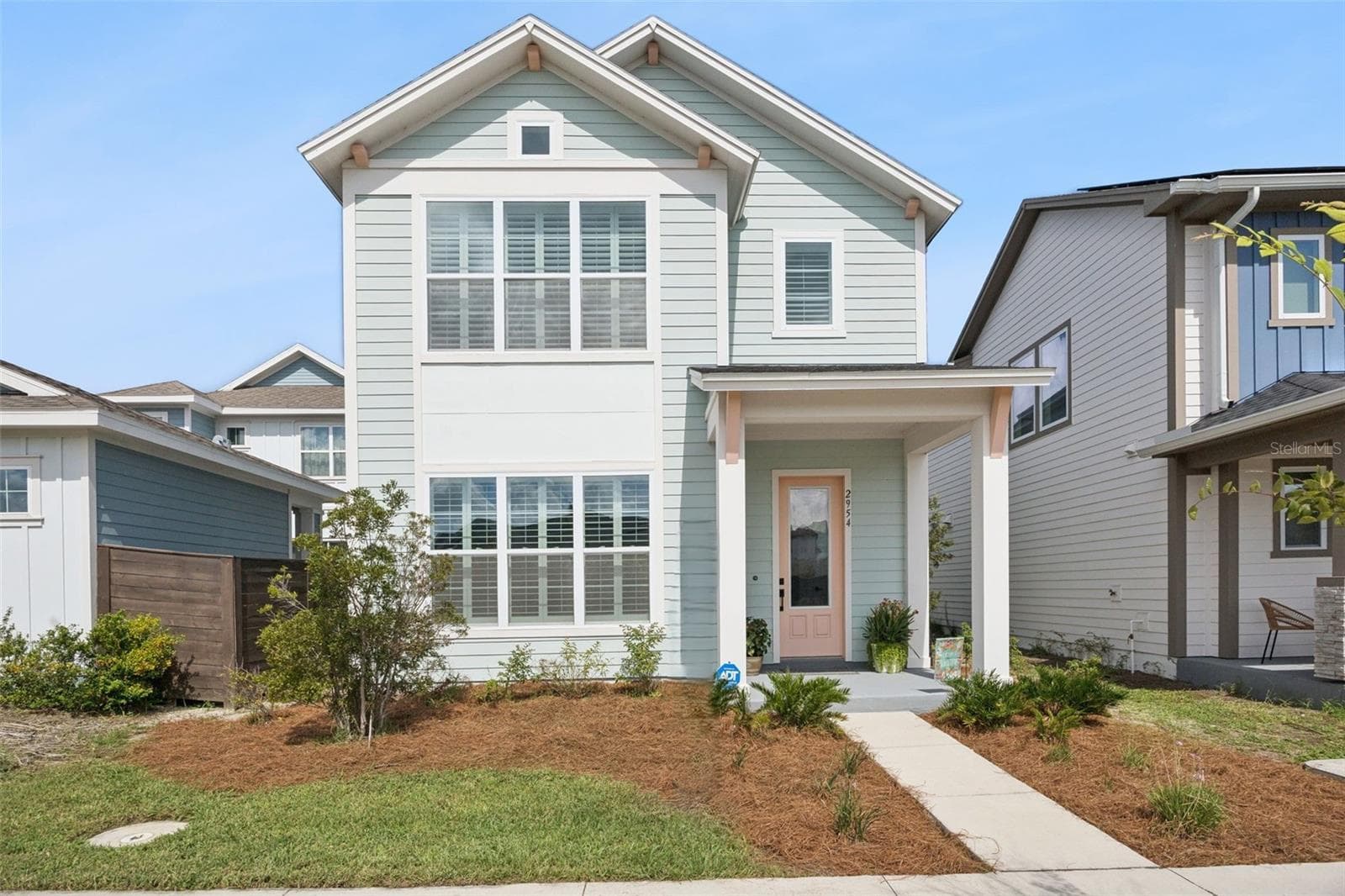 Hardie Cement Siding surrounds this entire low maitenance home. - 2954 JOURNEY PL, ST CLOUD