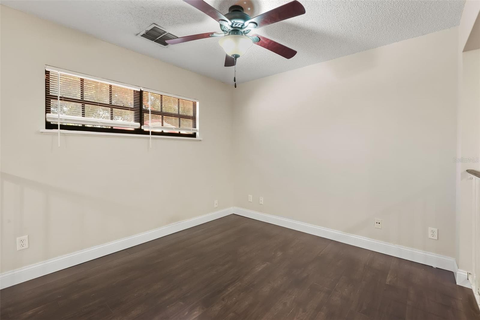 Townhouse at 8209 SANDPOINT BLVD, ORLANDO, photo 23 of 36