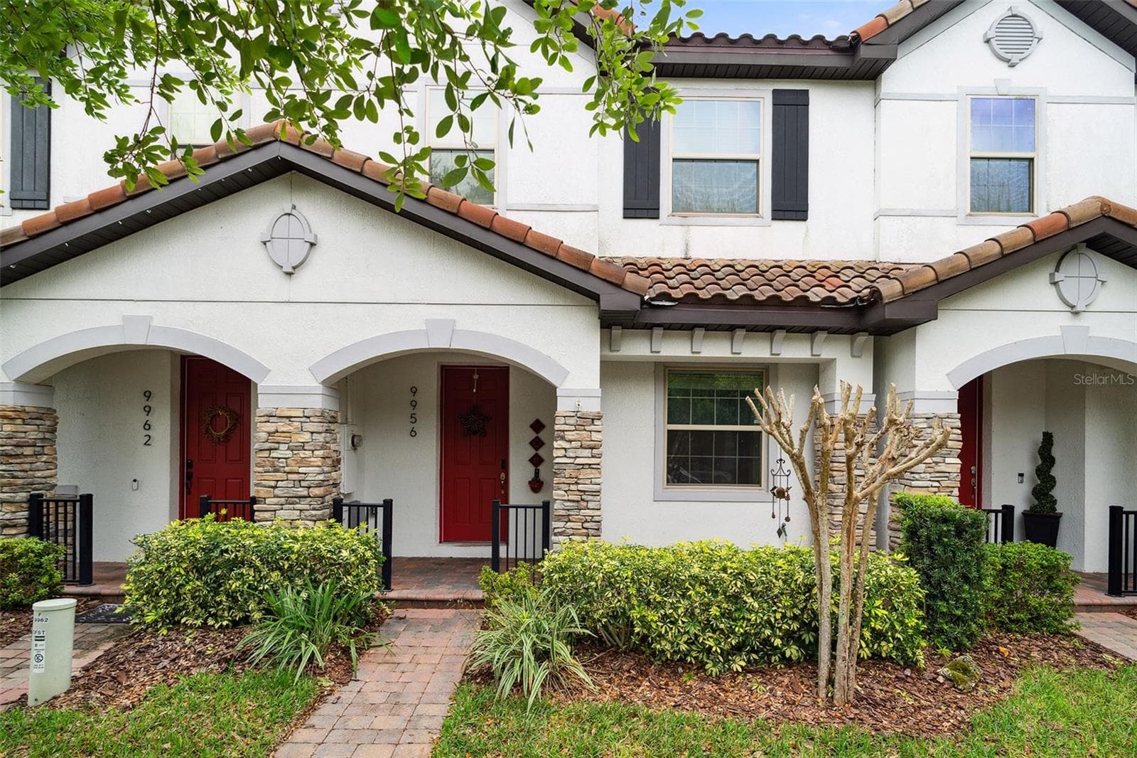 Townhouse at 9956 EAGLE CREEK CENTER BLVD, ORLANDO, photo 2 of 29