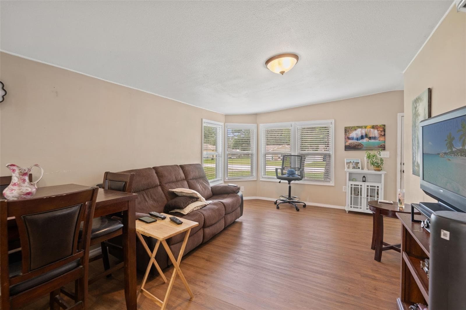 Manufactured Home at 237 MONROE AVE, BROOKSVILLE, photo 8 of 35