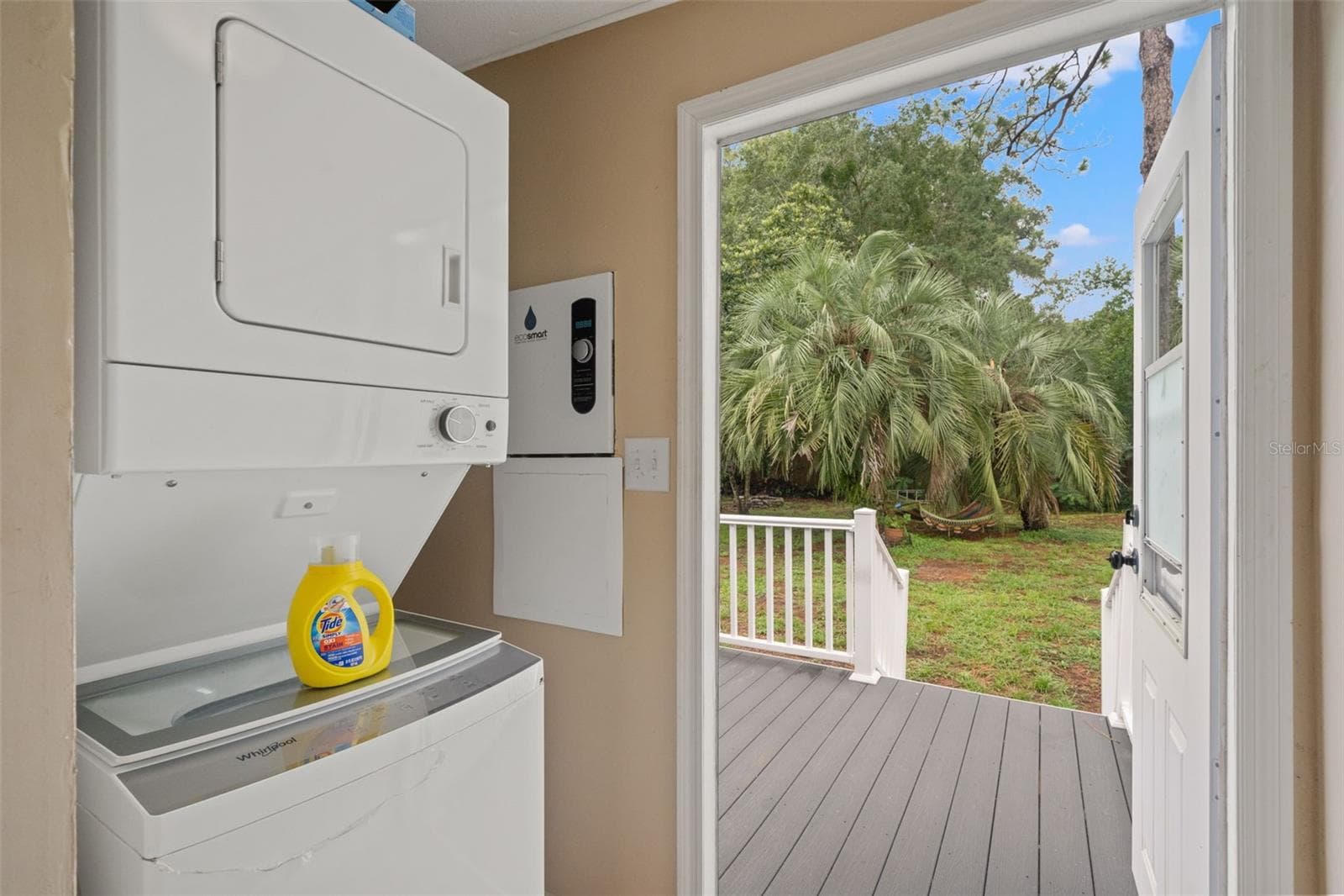 Manufactured Home at 237 MONROE AVE, BROOKSVILLE, photo 9 of 35