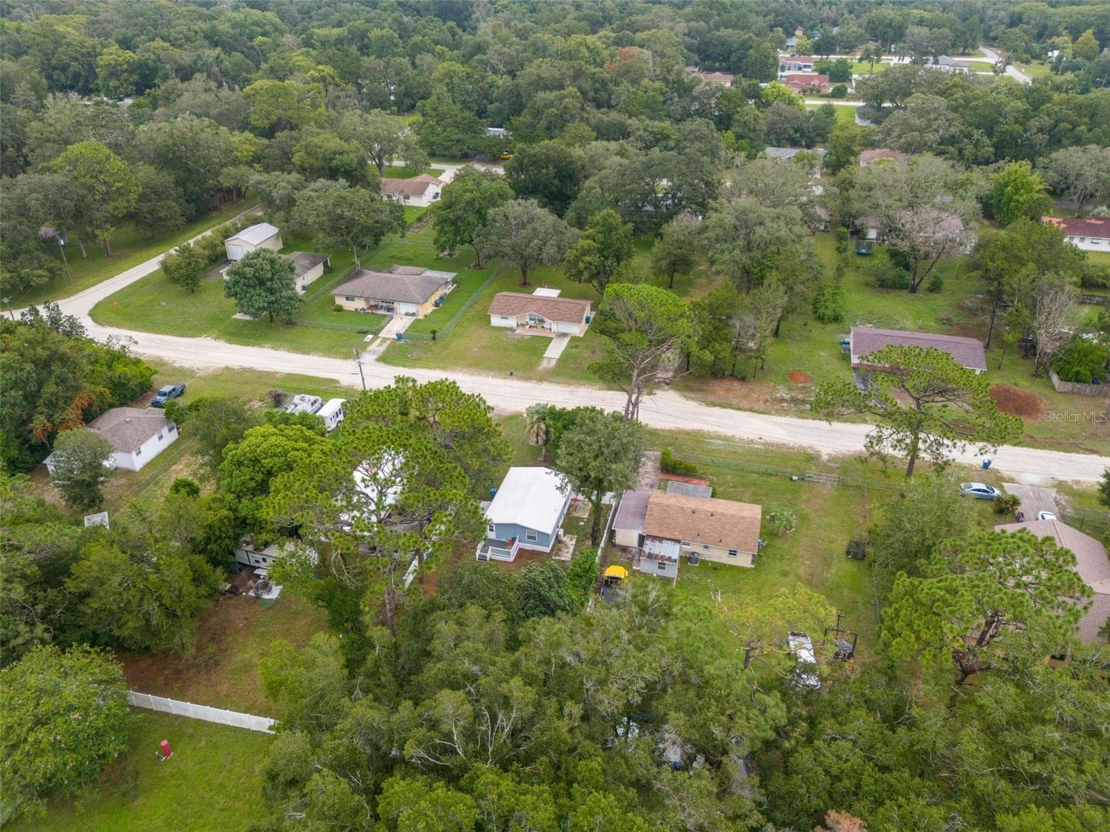 Manufactured Home at 237 MONROE AVE, BROOKSVILLE, photo 26 of 35