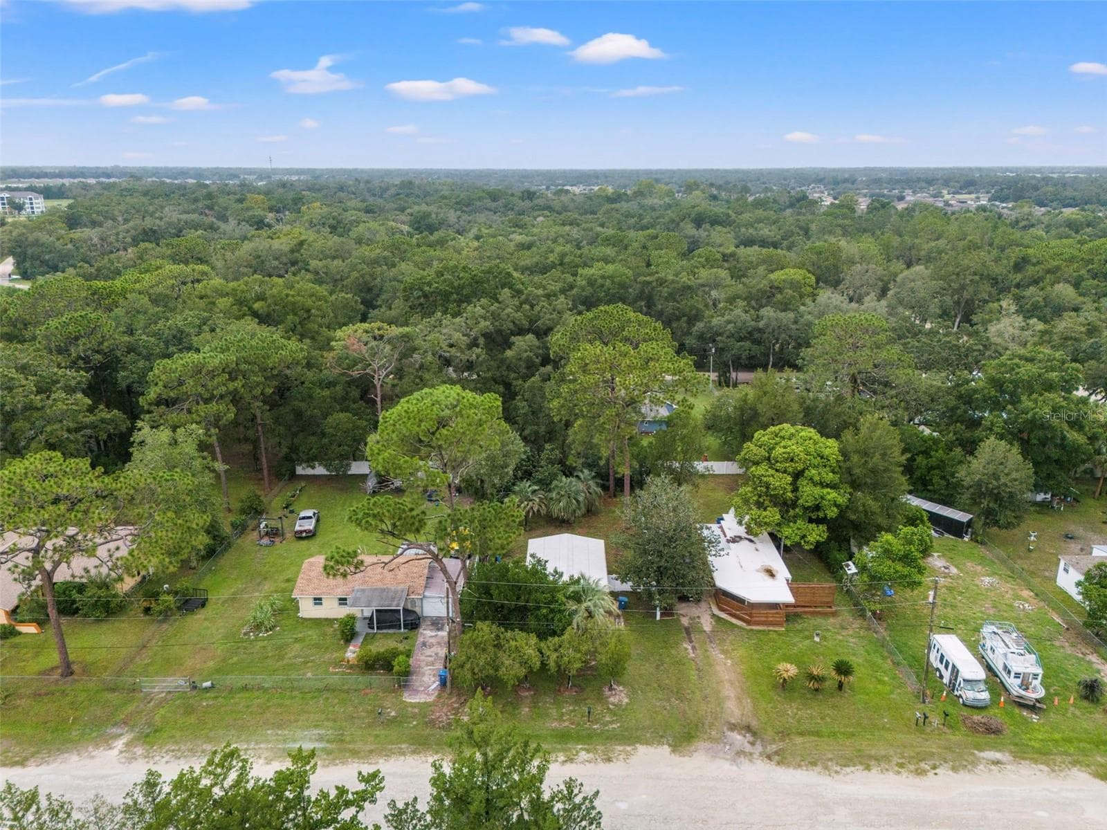 Manufactured Home at 237 MONROE AVE, BROOKSVILLE, photo 32 of 35