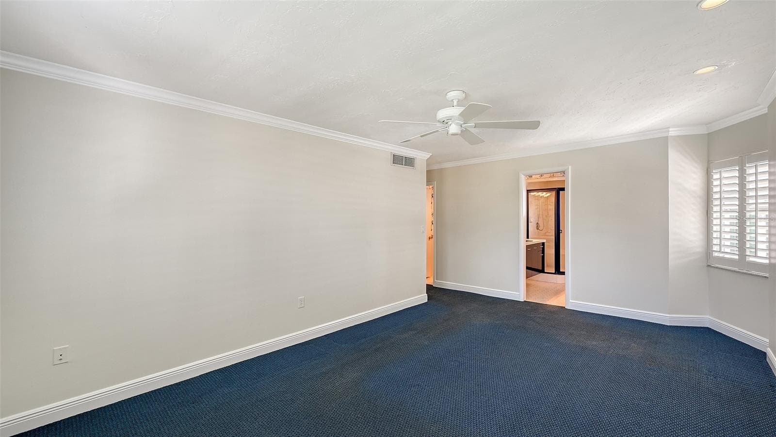 Condominium at 660 GOLDEN GATE POINT #51 & 52, SARASOTA, photo 23 of 36
