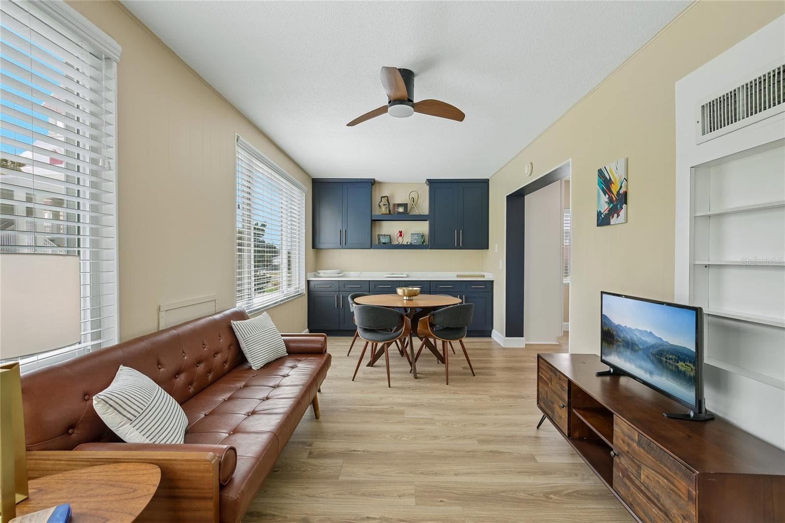 Condominium at 2380 WORLD PARKWAY BLVD #40, CLEARWATER, photo 17 of 77