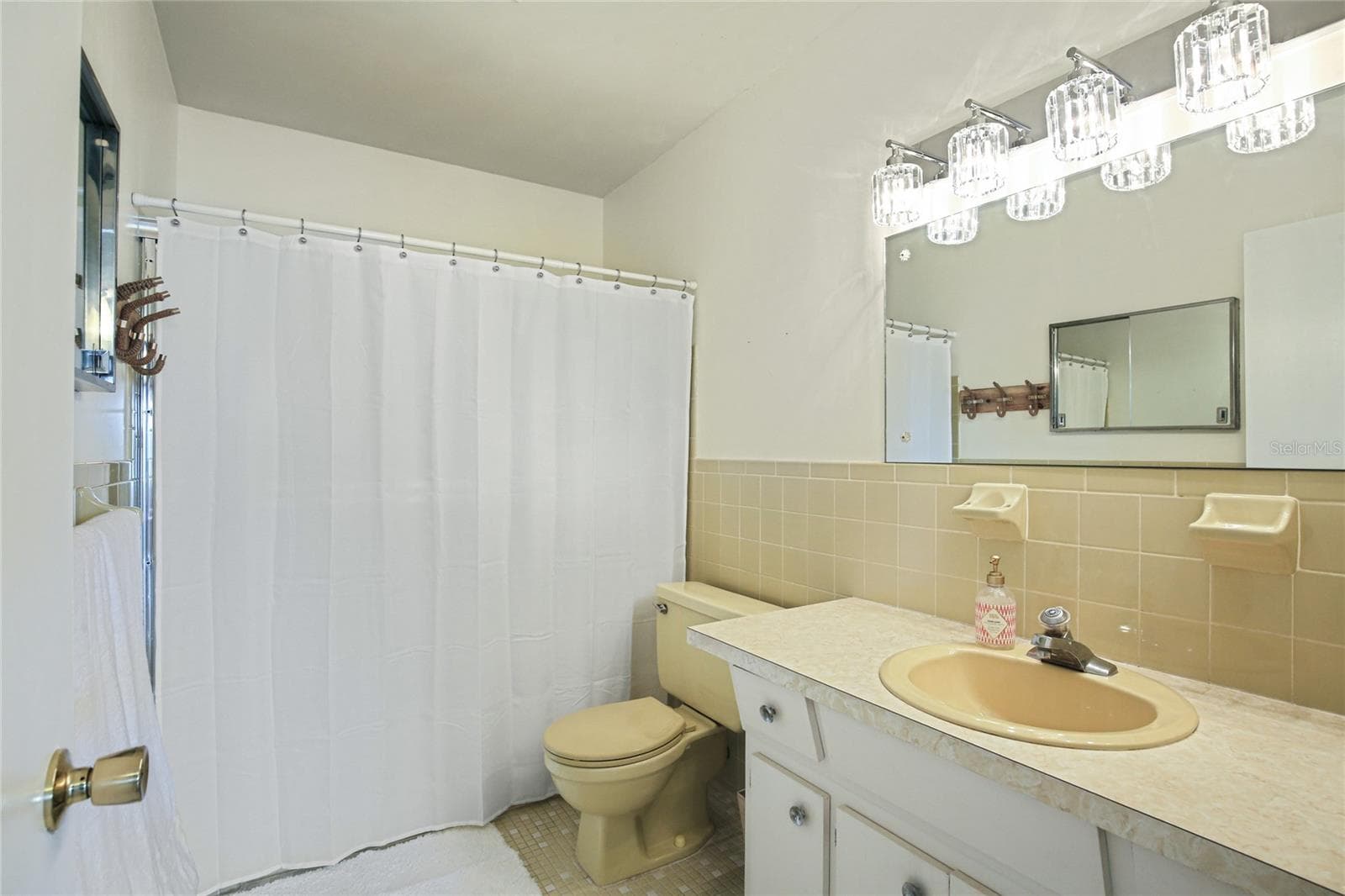 Condominium at 2380 WORLD PARKWAY BLVD #40, CLEARWATER, photo 27 of 77