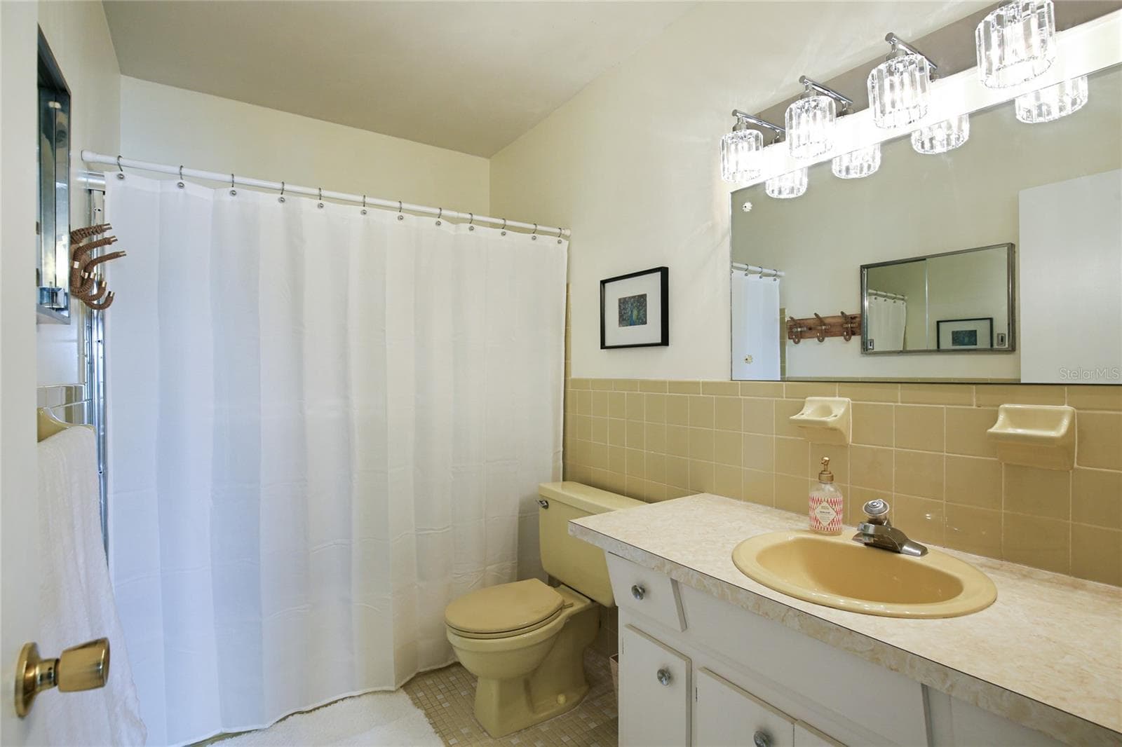 Condominium at 2380 WORLD PARKWAY BLVD #40, CLEARWATER, photo 28 of 77