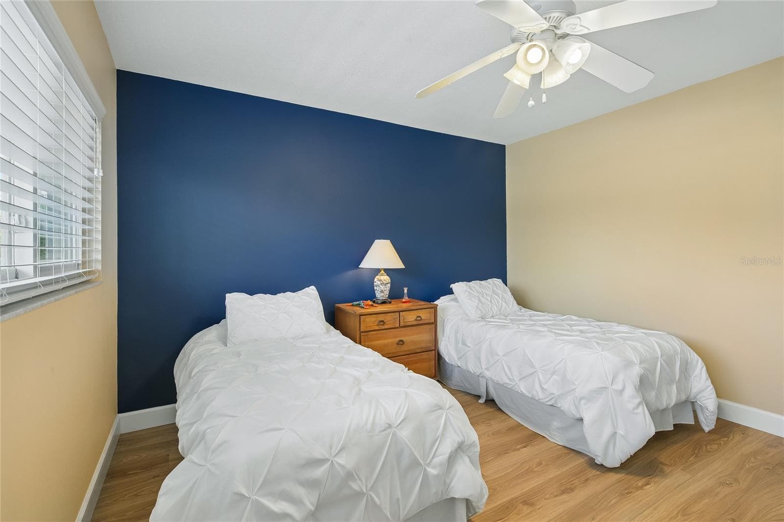Condominium at 2380 WORLD PARKWAY BLVD #40, CLEARWATER, photo 29 of 77