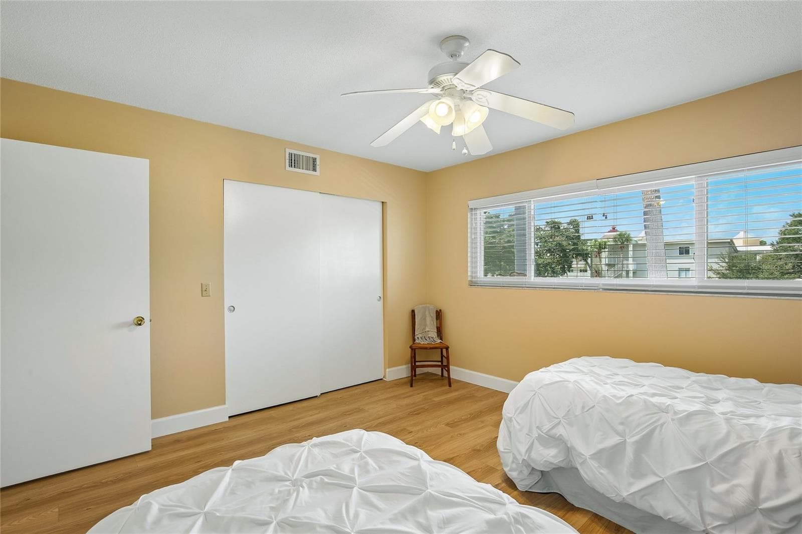 Condominium at 2380 WORLD PARKWAY BLVD #40, CLEARWATER, photo 31 of 77