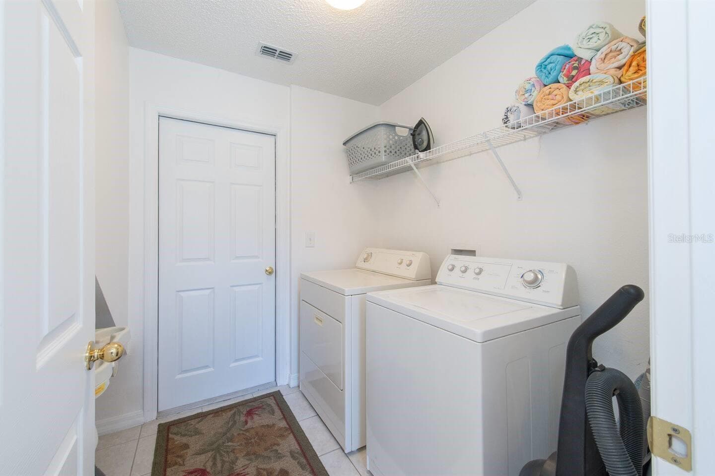 Single Family Residence at 182 HIDEAWAY BEACH LN, KISSIMMEE, photo 37 of 84