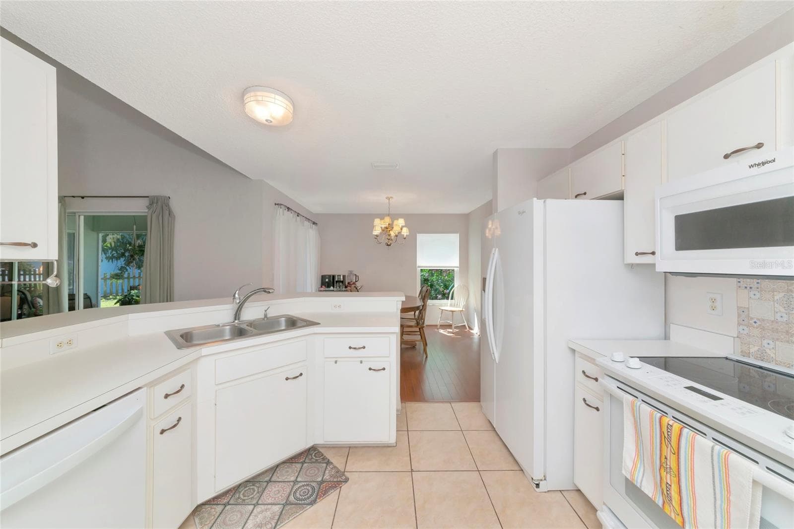 Single Family Residence at 2405 ICECAPADE DR, SARASOTA, photo 12 of 50
