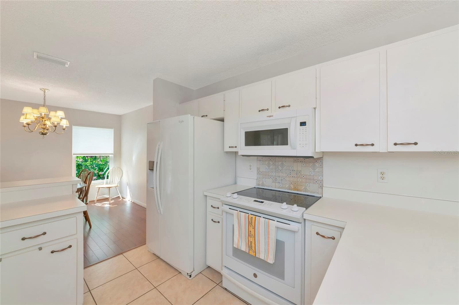 Single Family Residence at 2405 ICECAPADE DR, SARASOTA, photo 13 of 50
