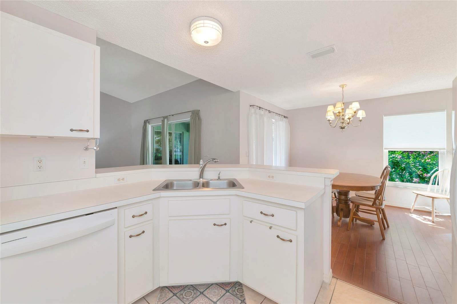 Single Family Residence at 2405 ICECAPADE DR, SARASOTA, photo 14 of 50