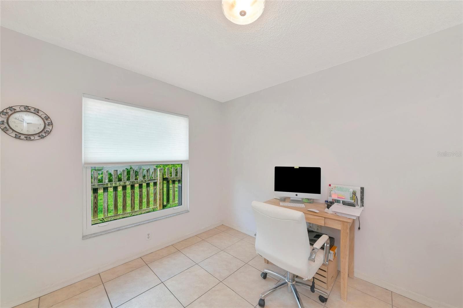 Single Family Residence at 2405 ICECAPADE DR, SARASOTA, photo 19 of 50
