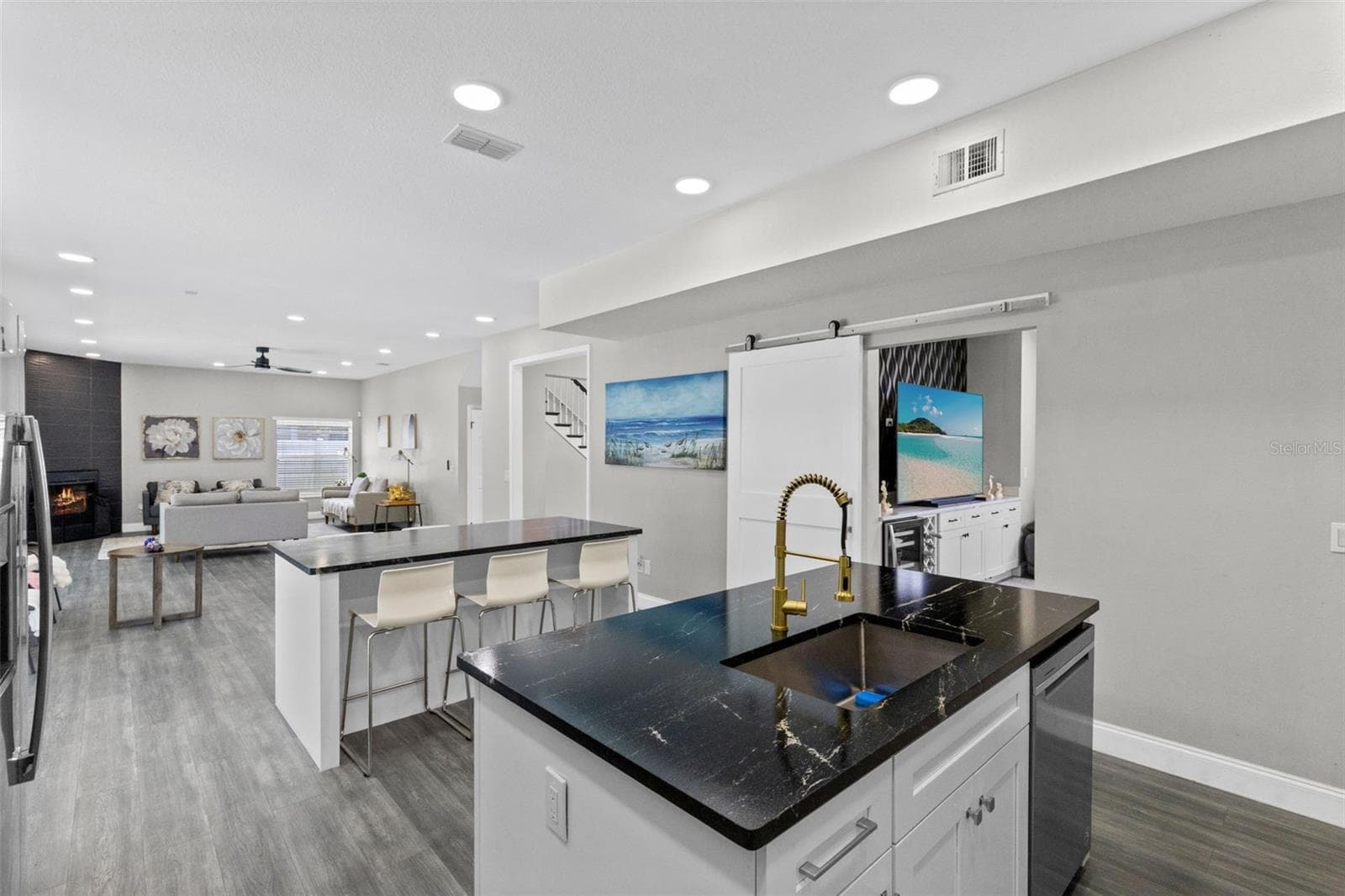 Single Family Residence at 224 HAMMOCK DUNES PL, ORLANDO, photo 19 of 67
