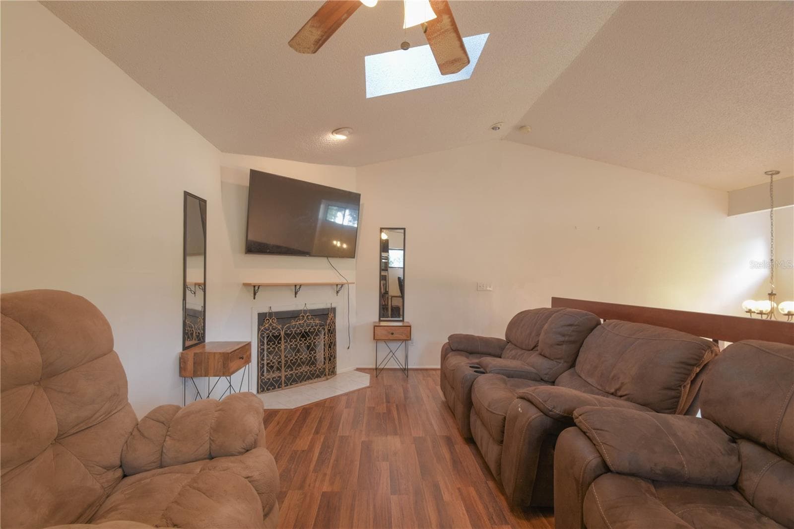 Single Family Residence at 321 KIRKCALDY DR, WINTER SPRINGS, photo 7 of 49