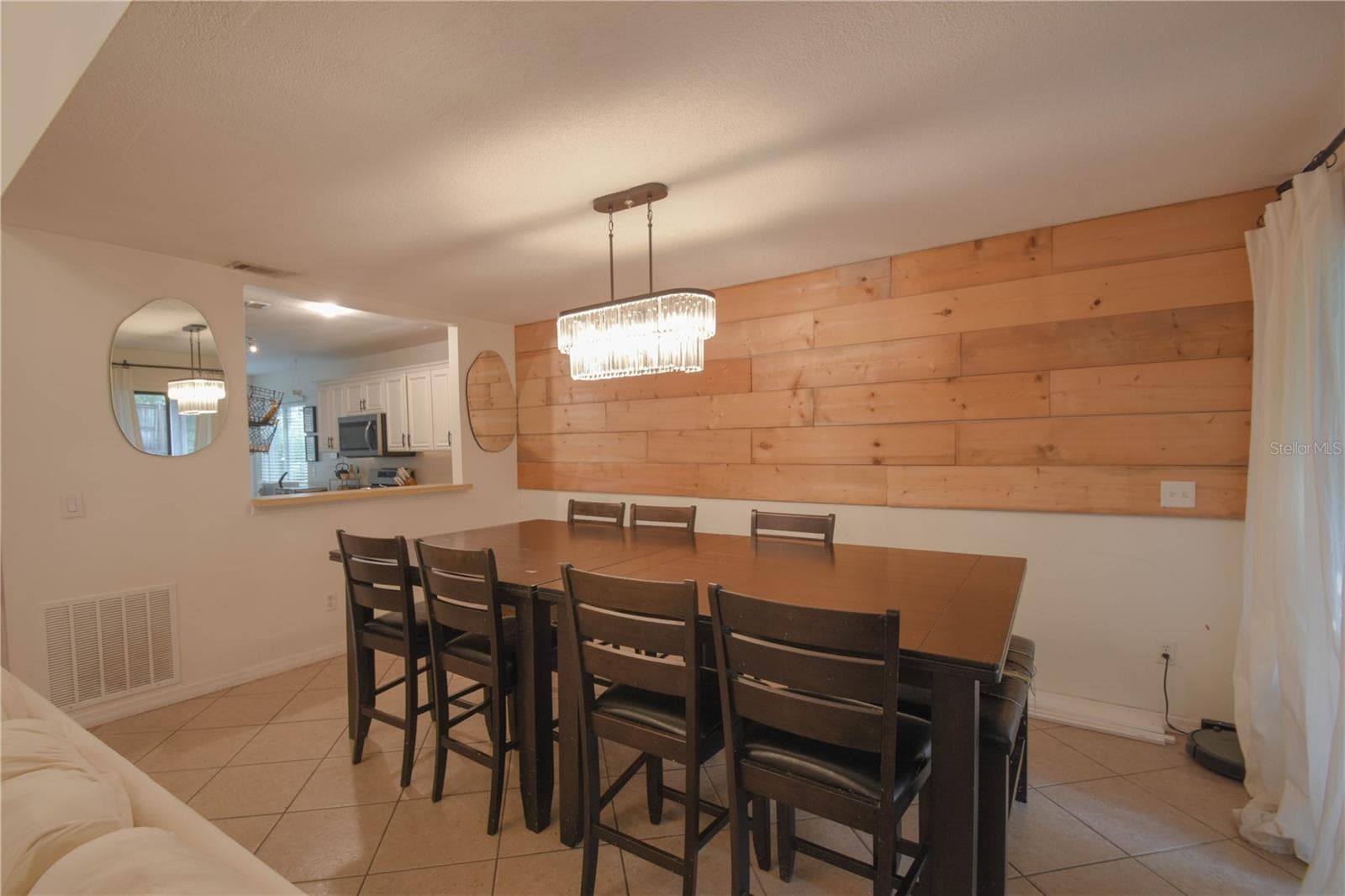 Single Family Residence at 321 KIRKCALDY DR, WINTER SPRINGS, photo 18 of 49