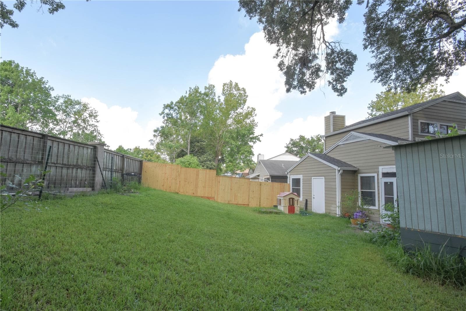 Single Family Residence at 321 KIRKCALDY DR, WINTER SPRINGS, photo 42 of 49