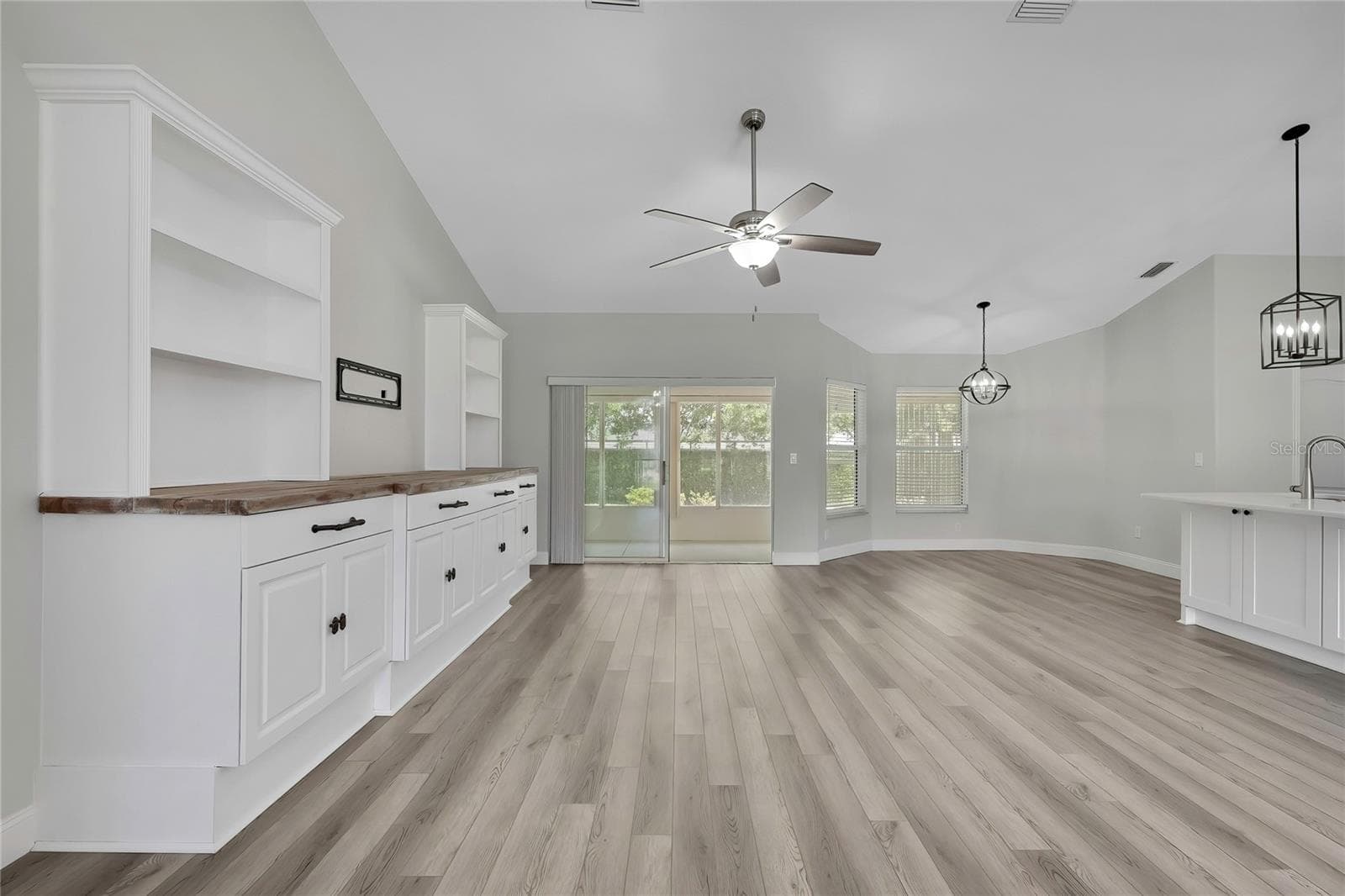 Single Family Residence at 6164 N SILVER PALM WAY, BEVERLY HILLS, photo 13 of 51