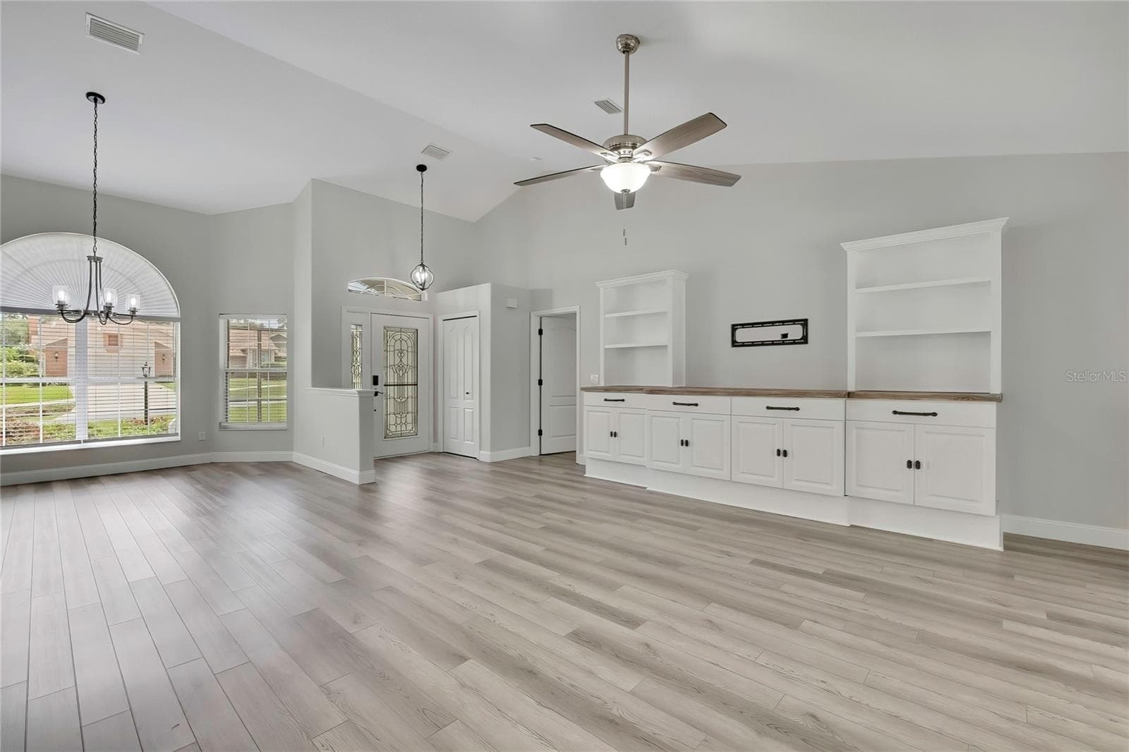 Single Family Residence at 6164 N SILVER PALM WAY, BEVERLY HILLS, photo 14 of 51