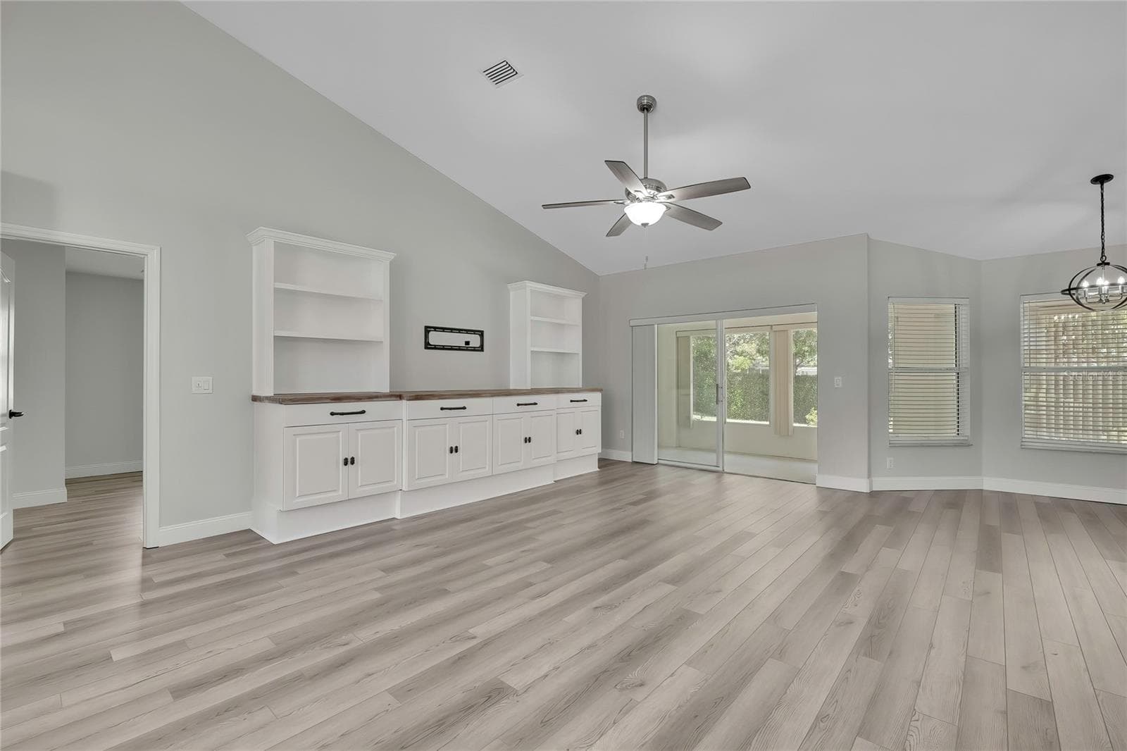 Single Family Residence at 6164 N SILVER PALM WAY, BEVERLY HILLS, photo 15 of 51