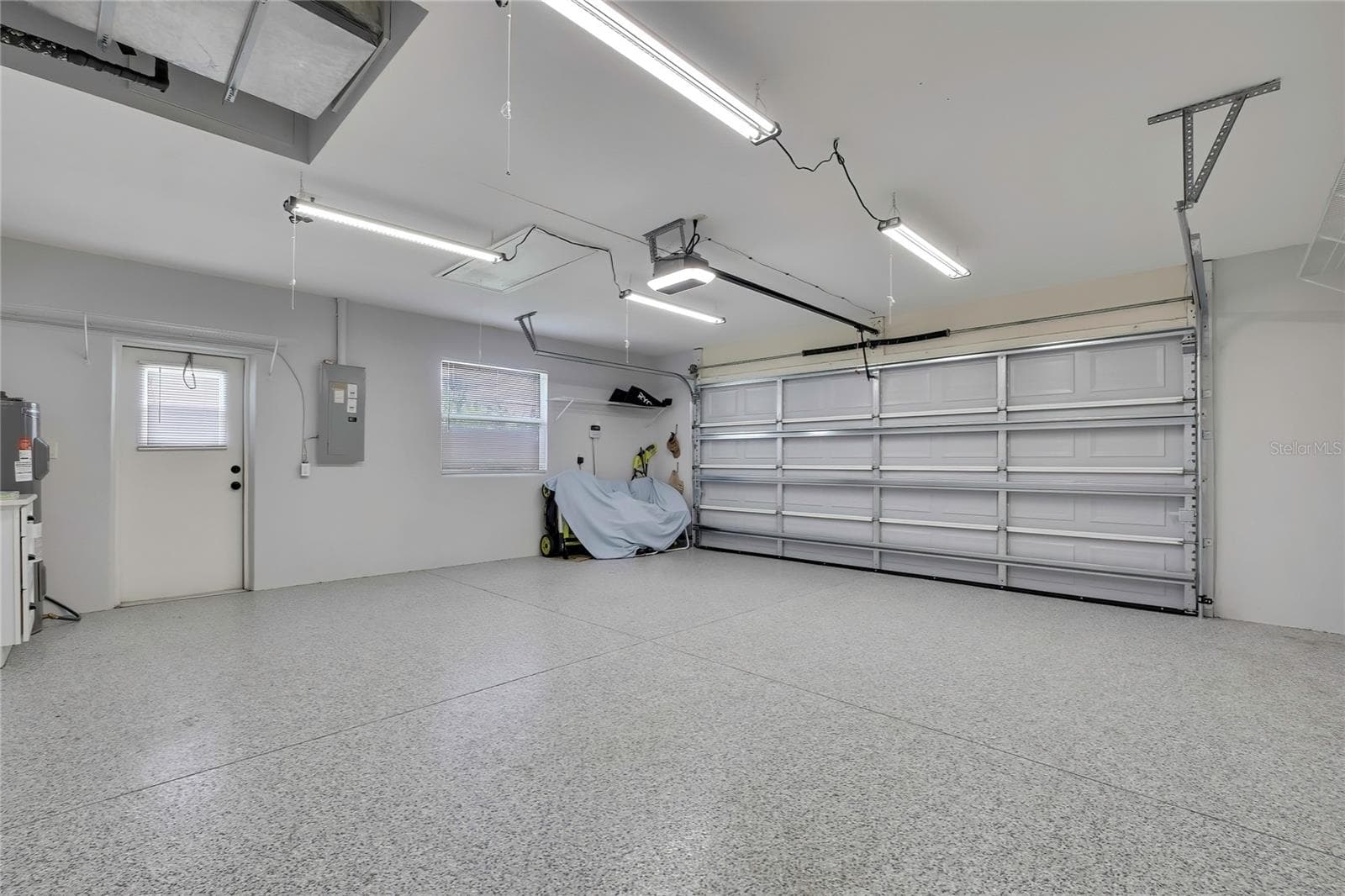 Single Family Residence at 6164 N SILVER PALM WAY, BEVERLY HILLS, photo 40 of 51