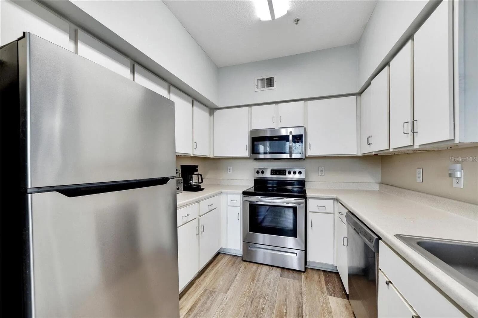Condominium at 2010 E PALM AVE #14316, TAMPA, photo 19 of 38