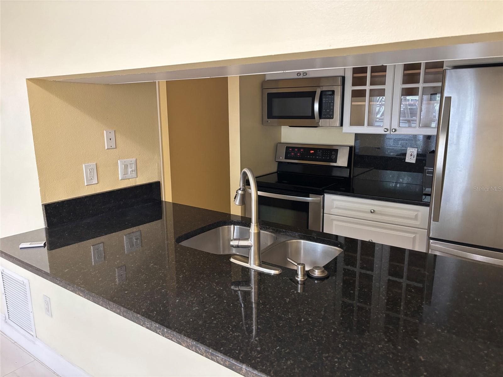 Condominium at 3638 59TH AVE W #3638, BRADENTON, photo 9 of 20