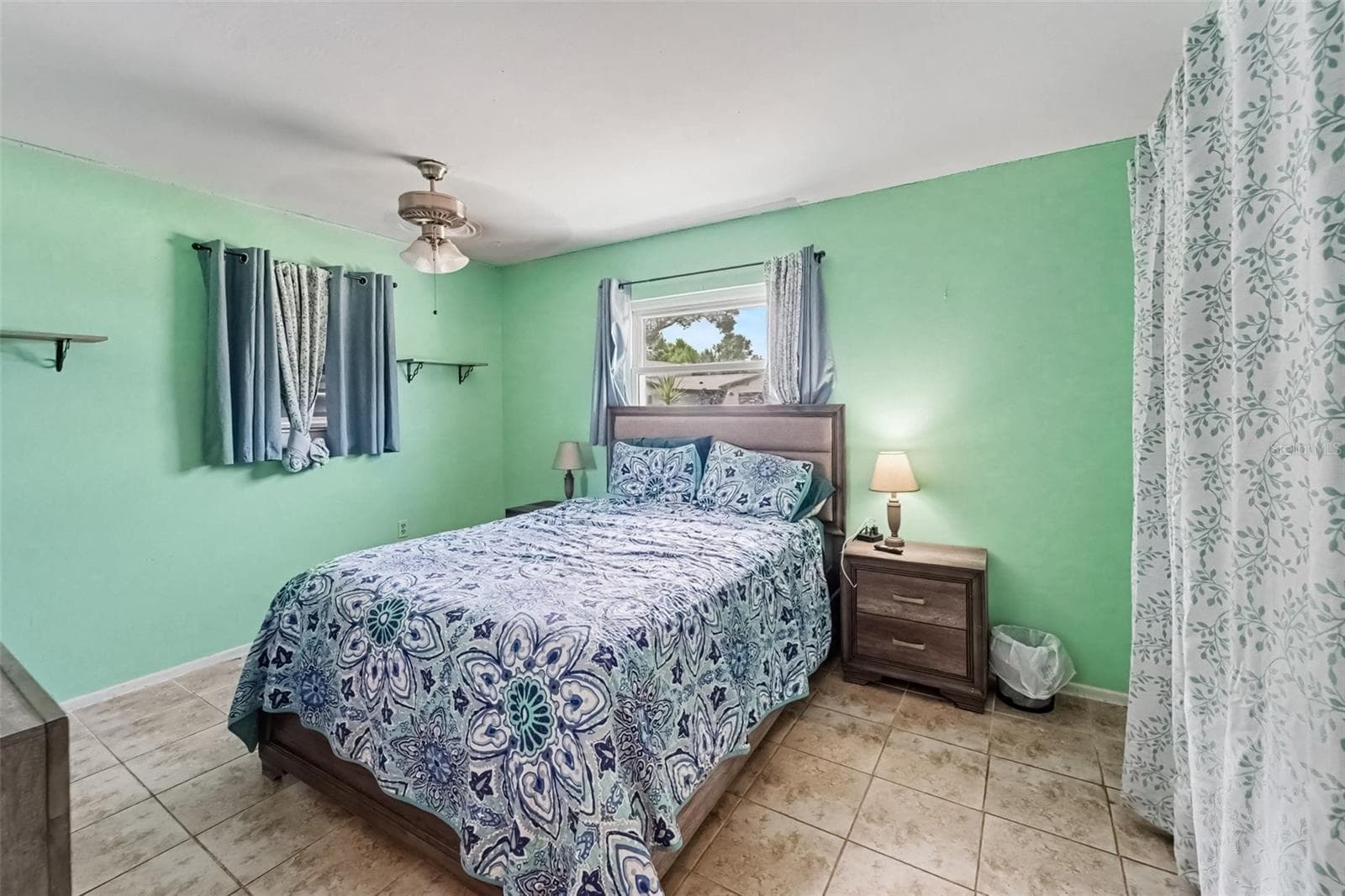 Single Family Residence at 8143 HIXTON DR, PORT RICHEY, photo 8 of 11