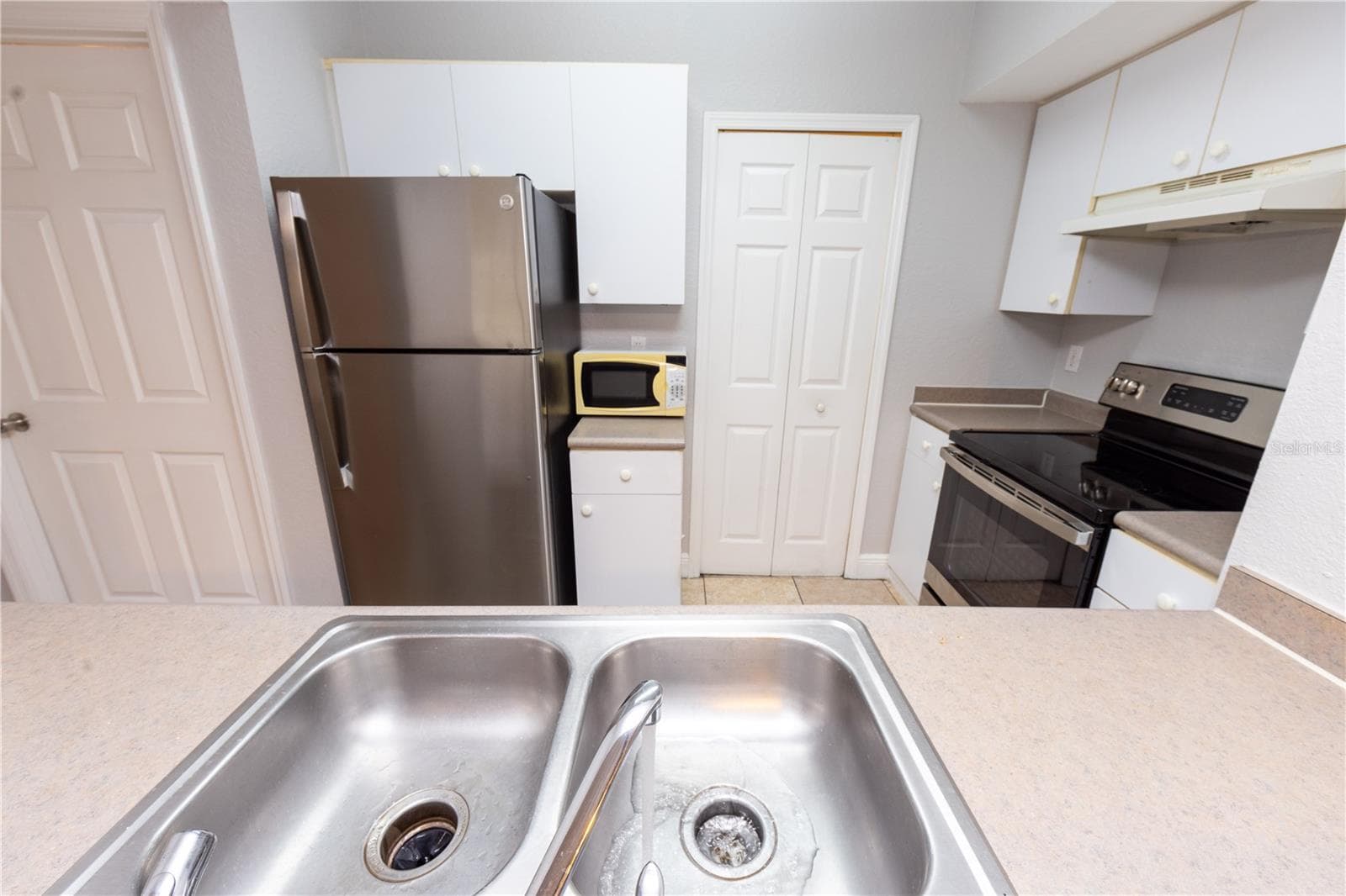 Kitchen - 2302 MID TOWN TER #1228, ORLANDO