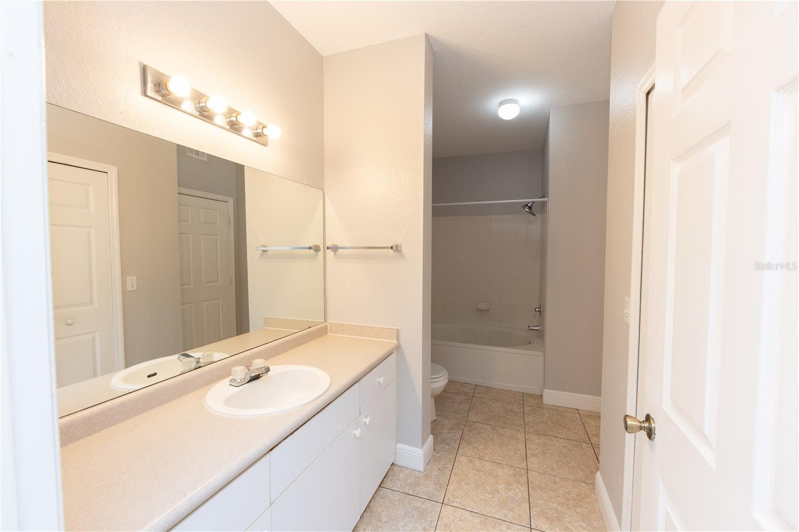 Bathroom 2 - 2302 MID TOWN TER #1228, ORLANDO