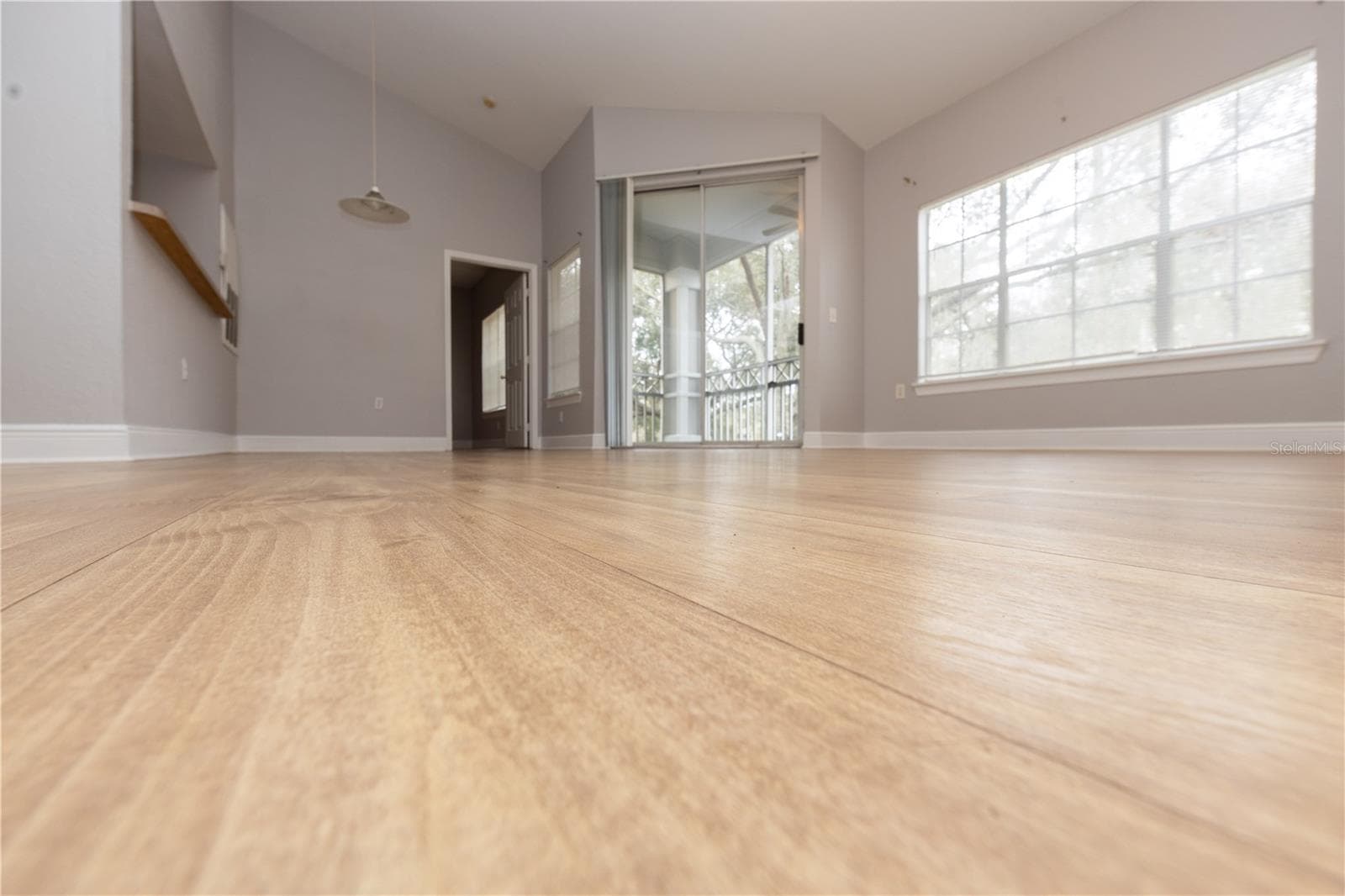 Laminate floor - 2302 MID TOWN TER #1228, ORLANDO