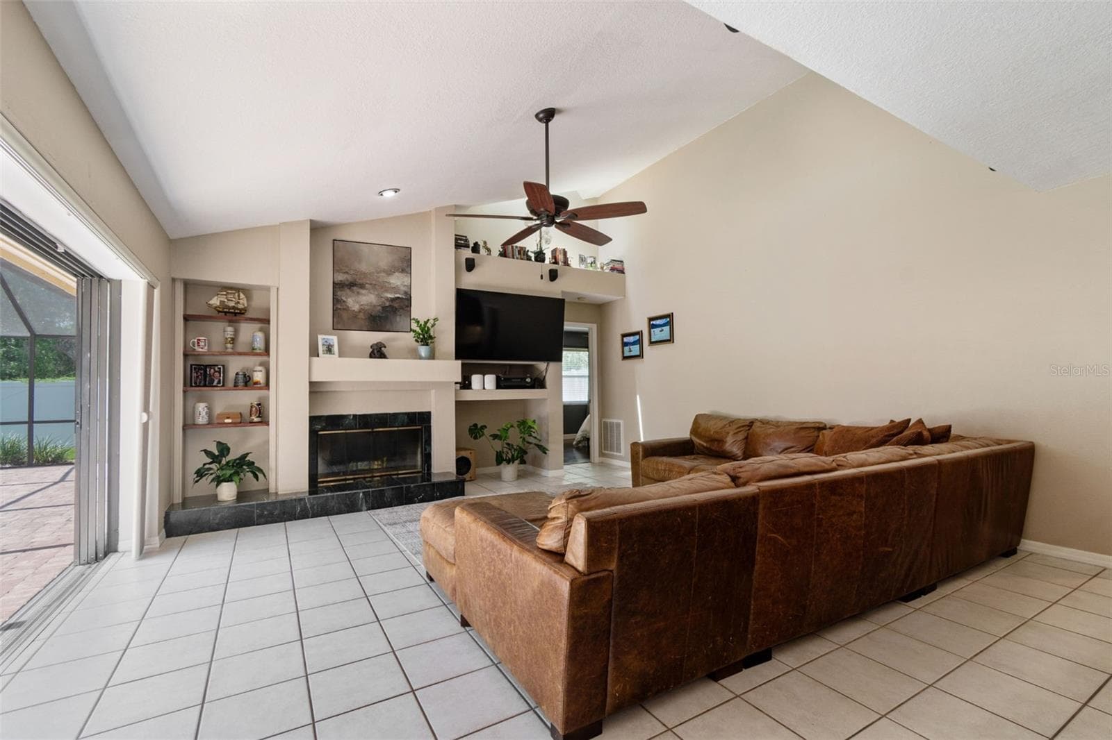 Single Family Residence at 2937 HILLCREEK CIR S, CLEARWATER, photo 25 of 57