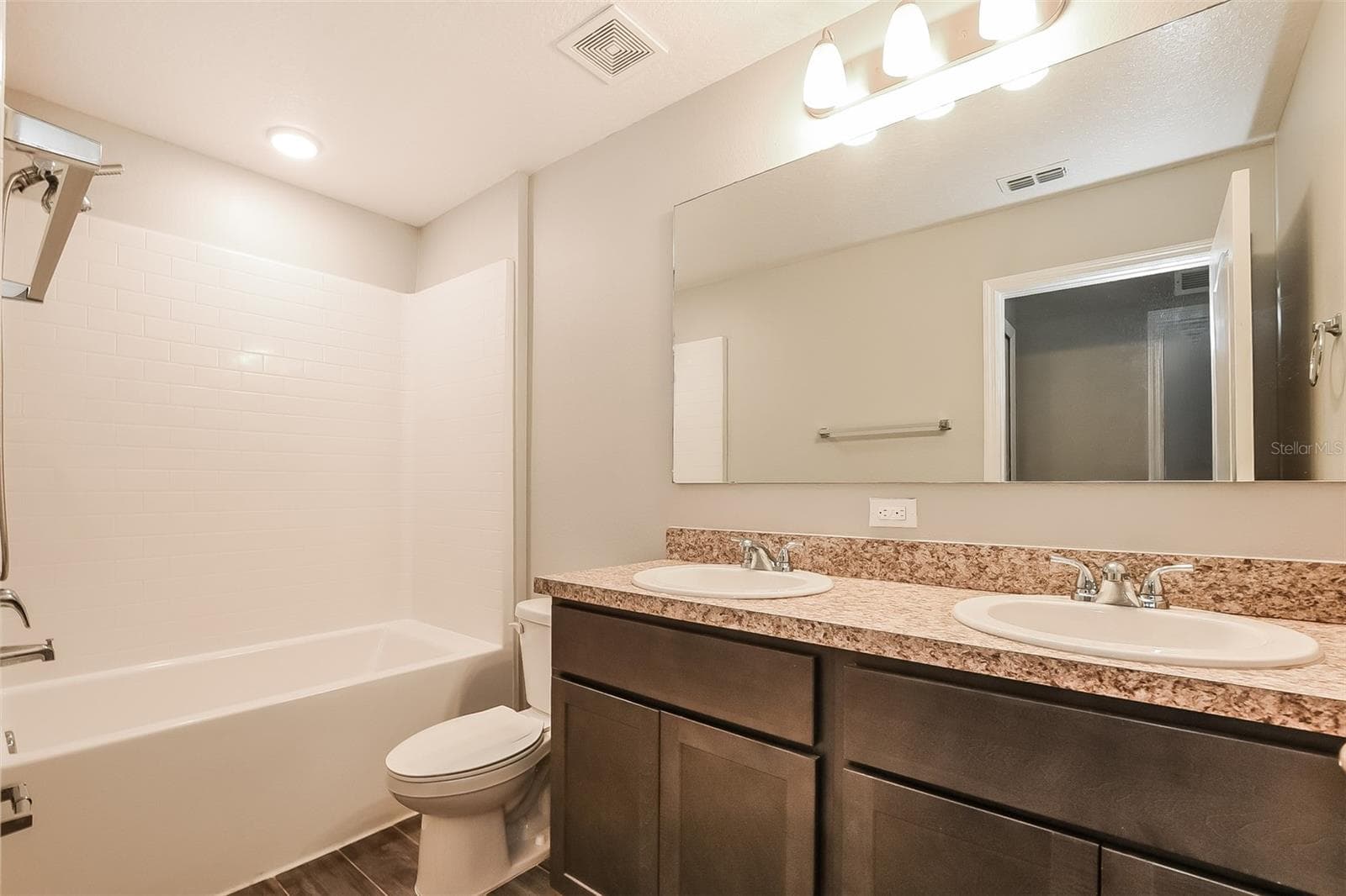 Single Family Residence at 1926 BELL CREEK LOOP, FRUITLAND PARK, photo 18 of 22