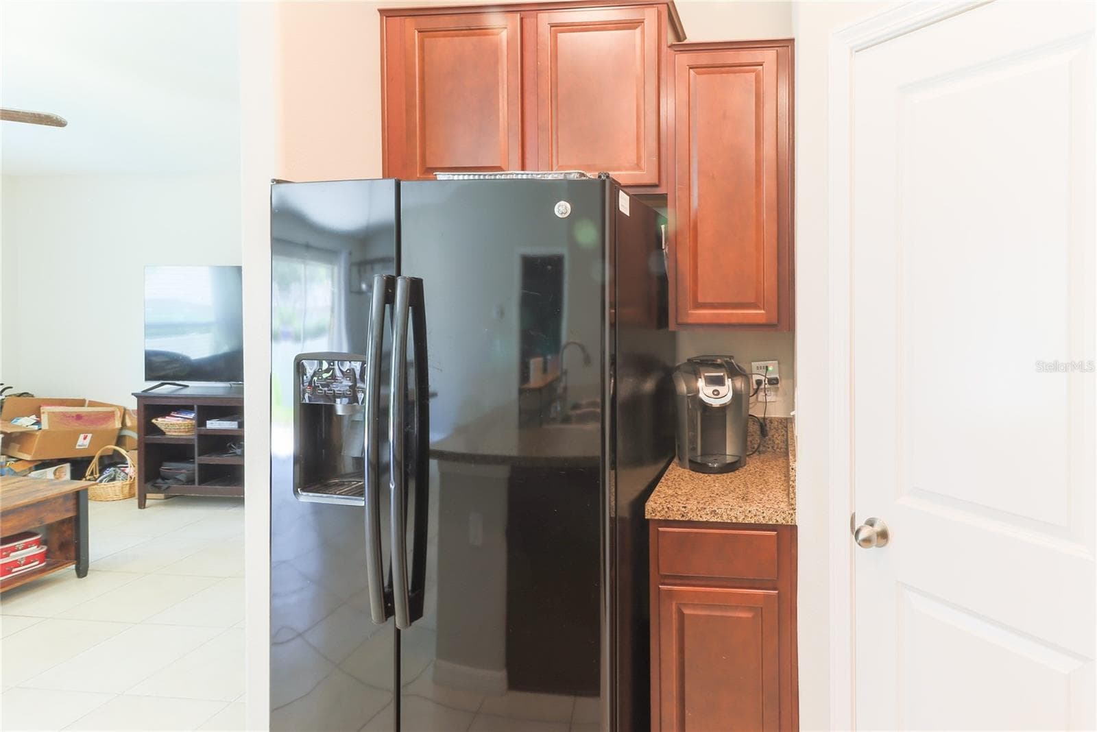 Single Family Residence at 135 CASCADE BEND DR, RUSKIN, photo 4 of 30
