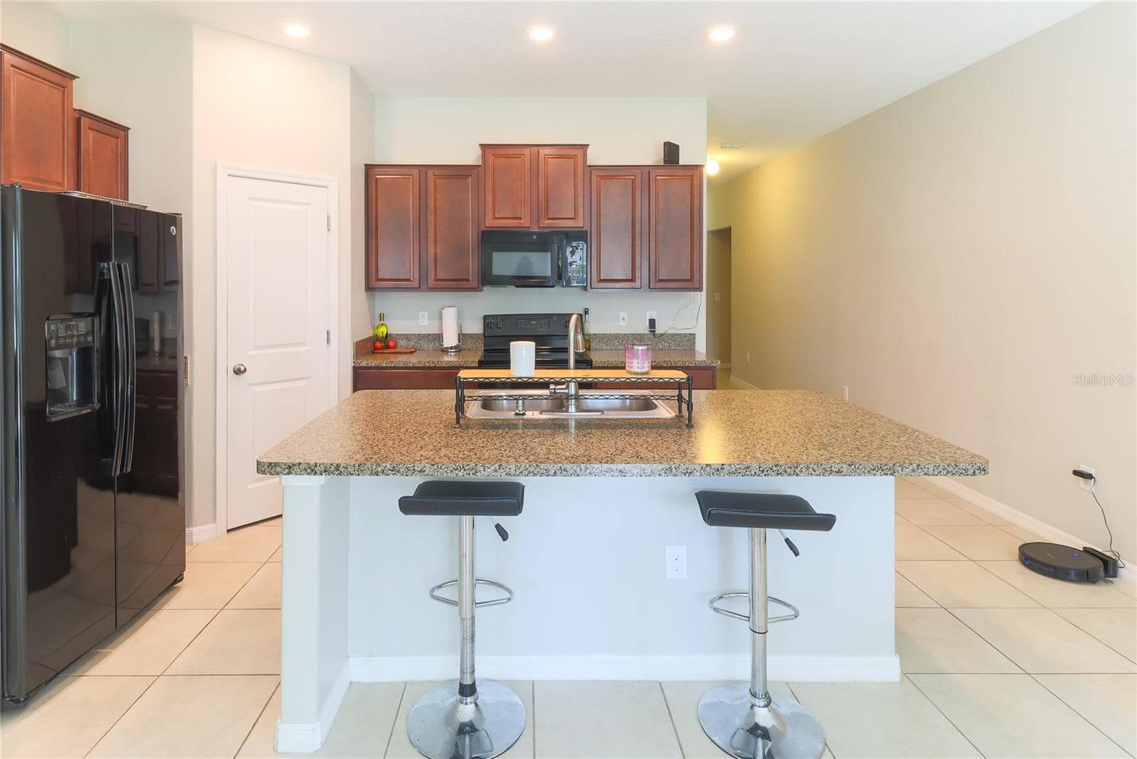 Single Family Residence at 135 CASCADE BEND DR, RUSKIN, photo 5 of 30