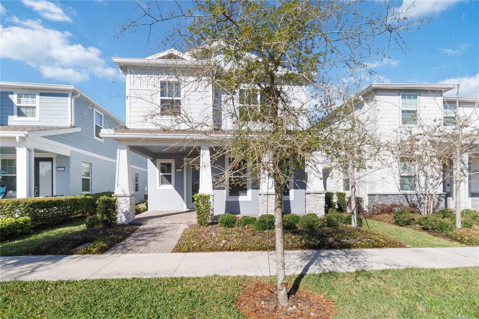Single Family Residence at 14366 LANIKAI BEACH DR, ORLANDO, photo 3 of 61