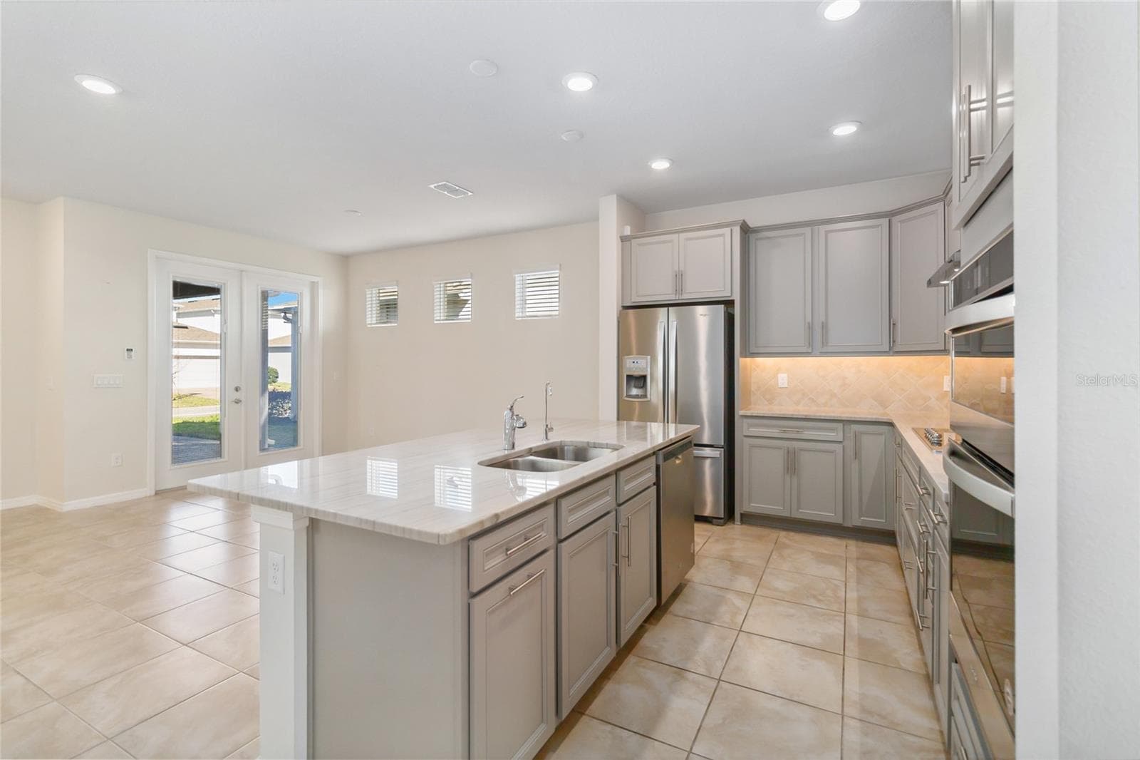 Single Family Residence at 14366 LANIKAI BEACH DR, ORLANDO, photo 18 of 61