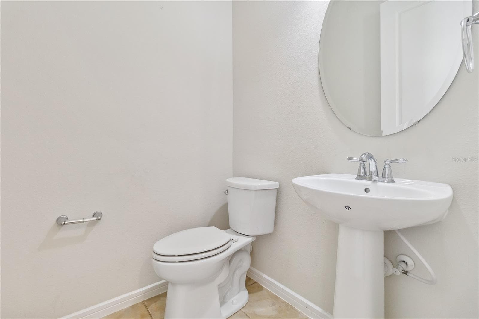 Single Family Residence at 14366 LANIKAI BEACH DR, ORLANDO, photo 21 of 61