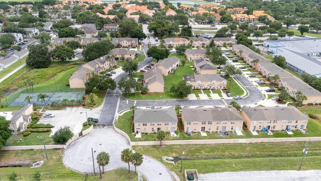 Townhouse at 649 CAPTIVA CIR, KISSIMMEE, photo 6 of 31