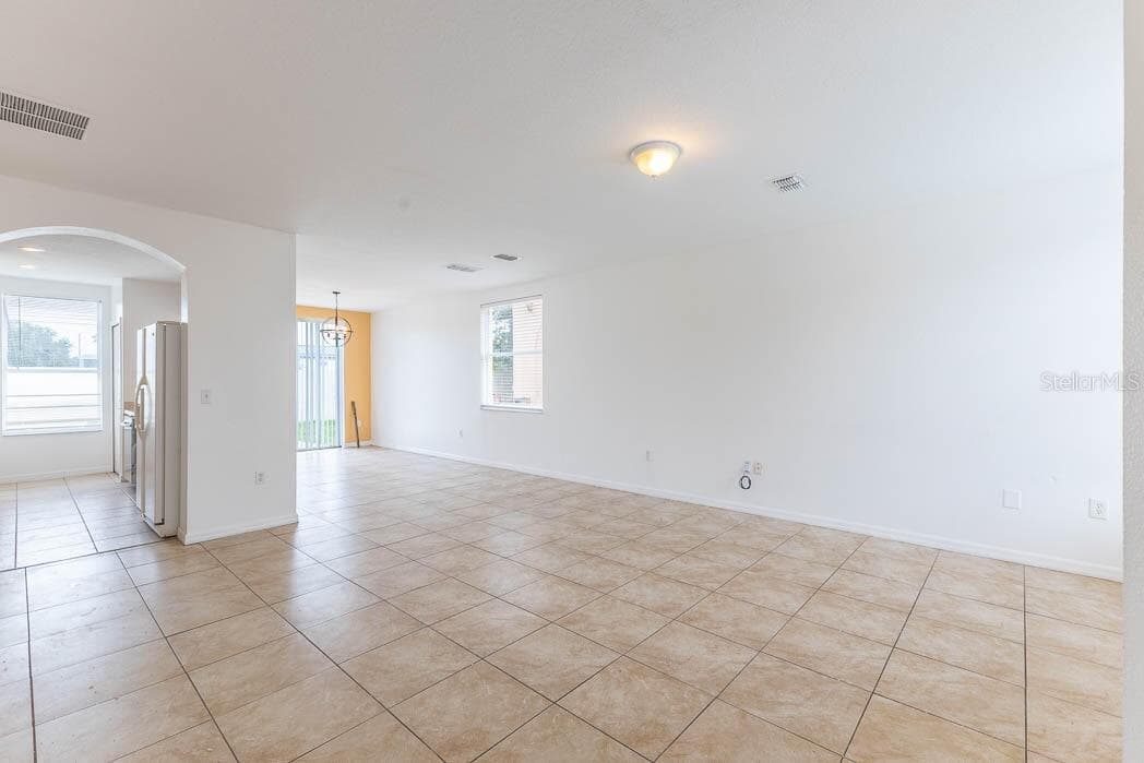 Townhouse at 649 CAPTIVA CIR, KISSIMMEE, photo 13 of 31