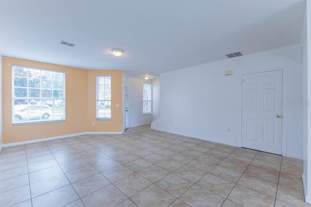 Townhouse at 649 CAPTIVA CIR, KISSIMMEE, photo 14 of 31