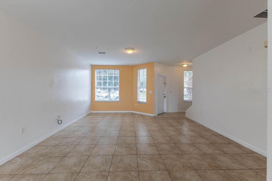 Townhouse at 649 CAPTIVA CIR, KISSIMMEE, photo 15 of 31