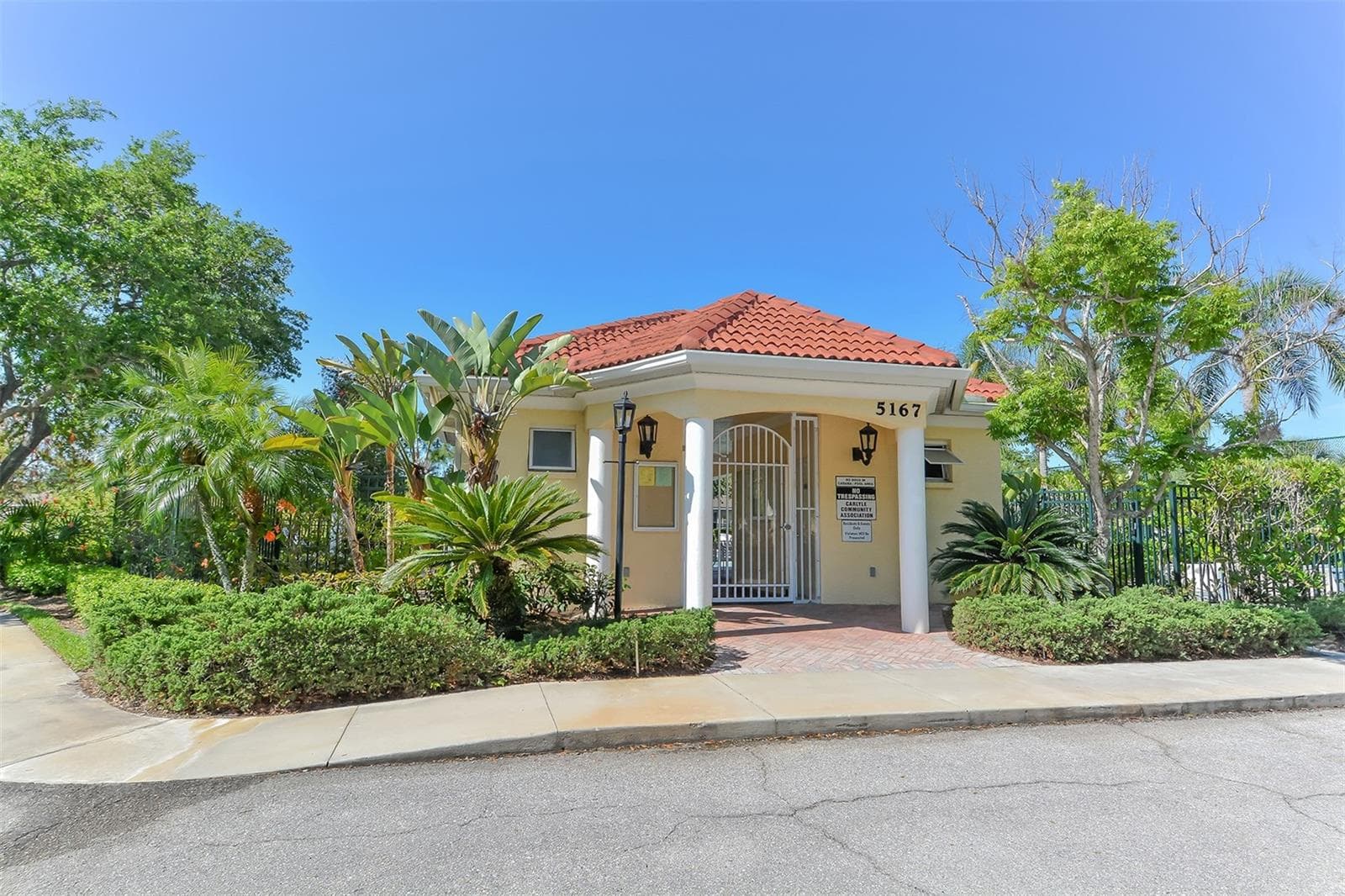 Single Family Residence at 5122 CREEKSIDE TRL, SARASOTA, photo 18 of 34