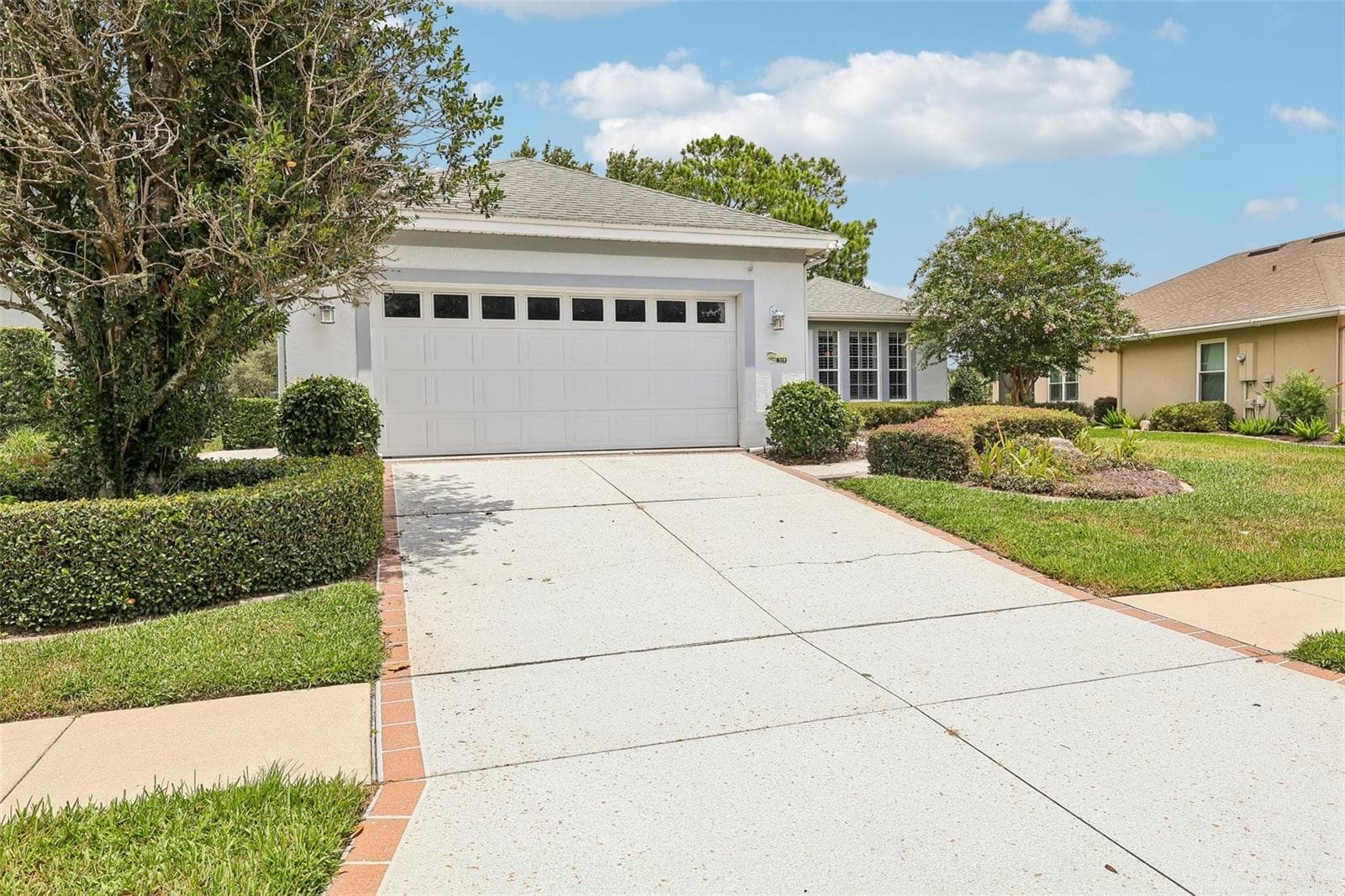 8013 PINE HOLLOW DR