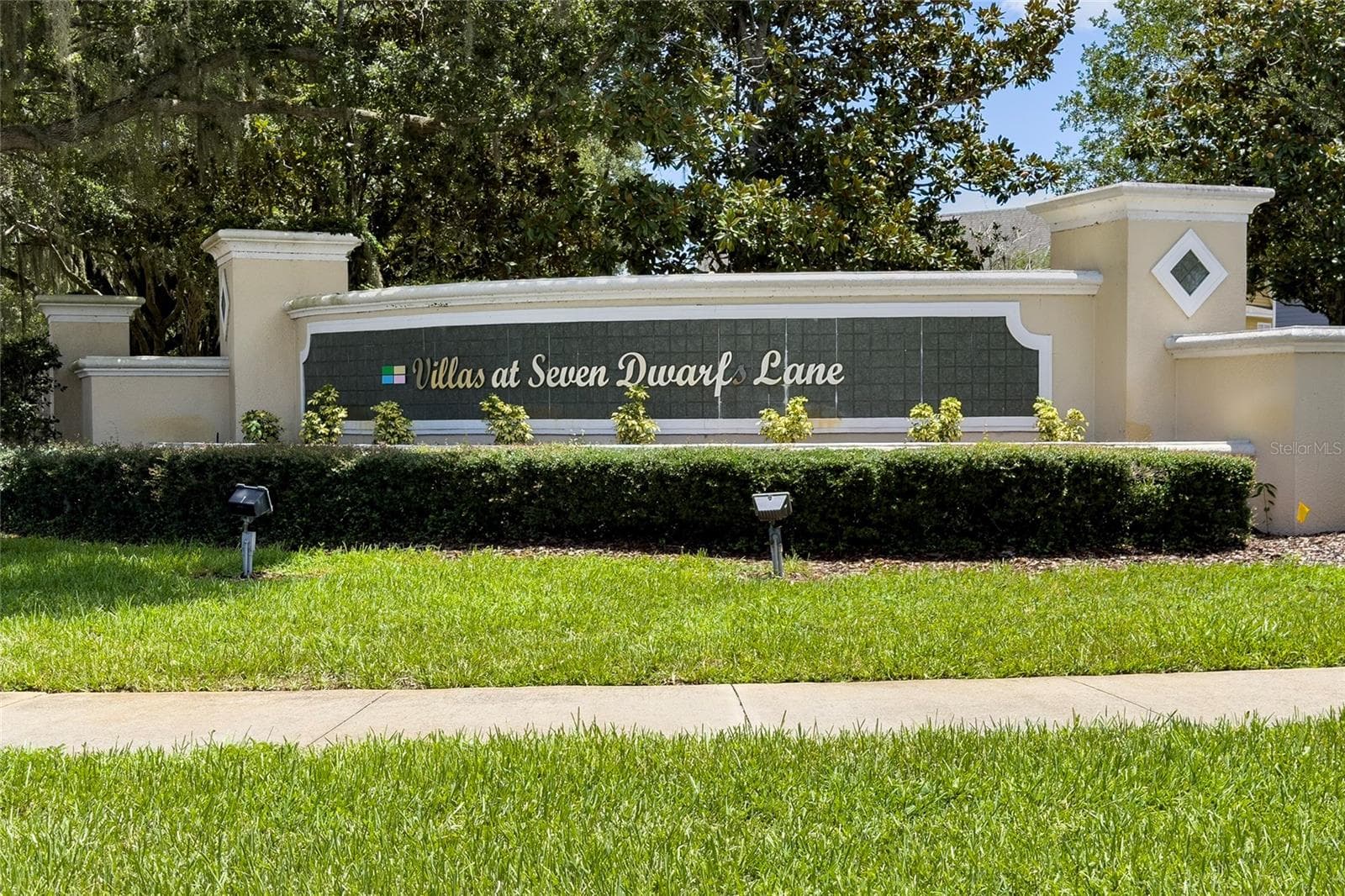 2616 LODI CIR #104