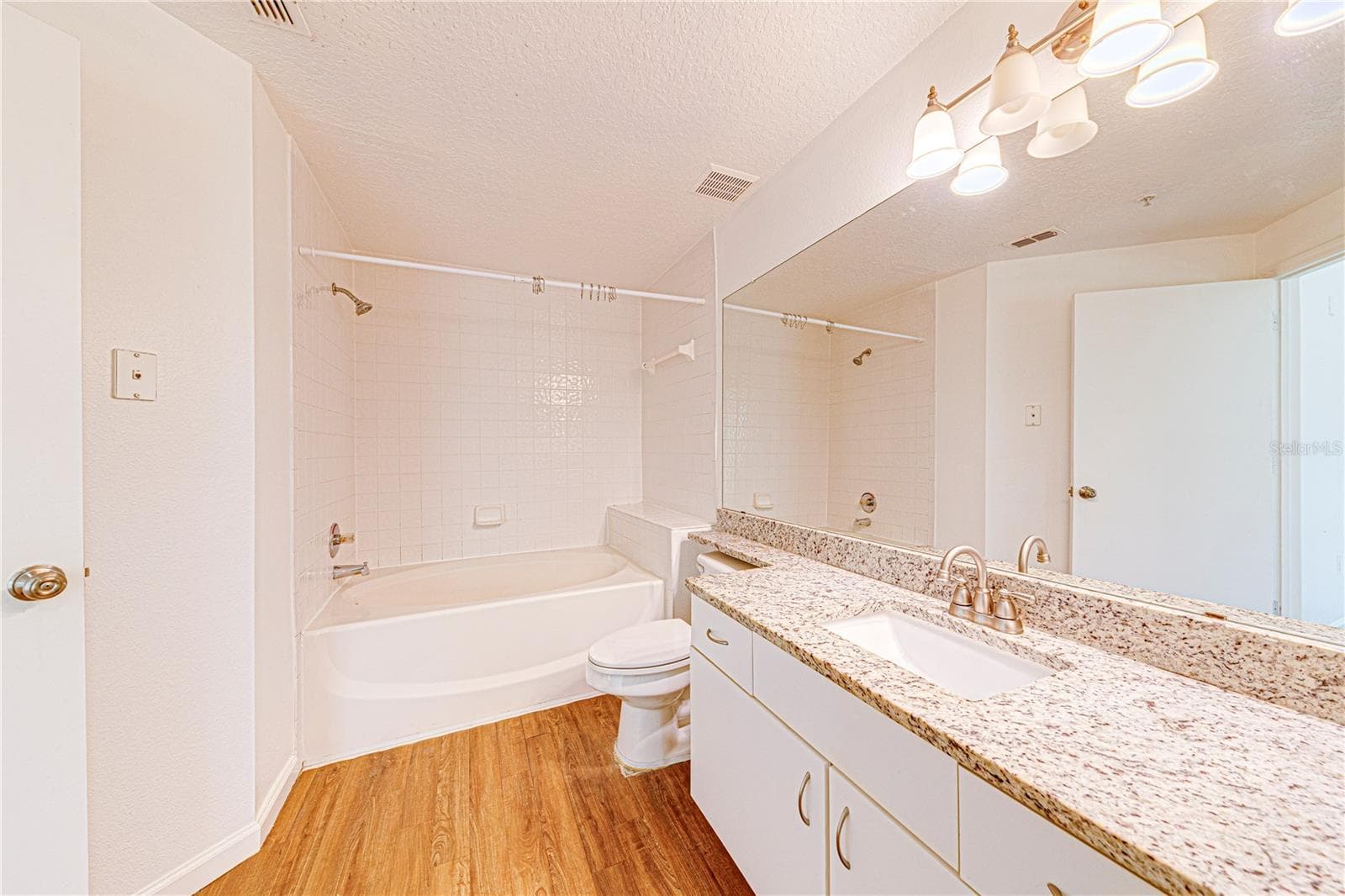 Condominium at 5500 METROWEST BLVD #14-203, ORLANDO, photo 16 of 30