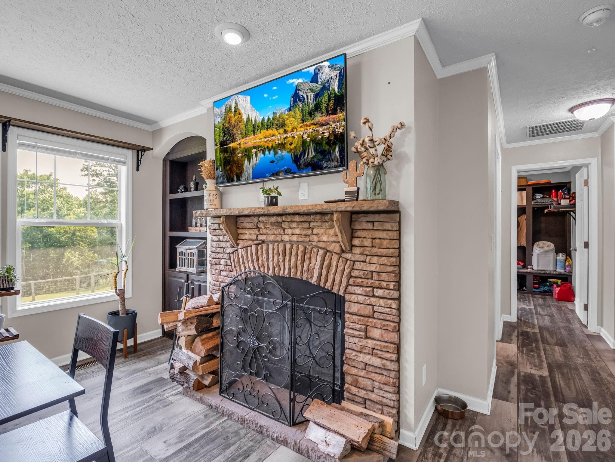Single Family Residence at 213 Big Oak Road, Hendersonville, photo 17 of 52