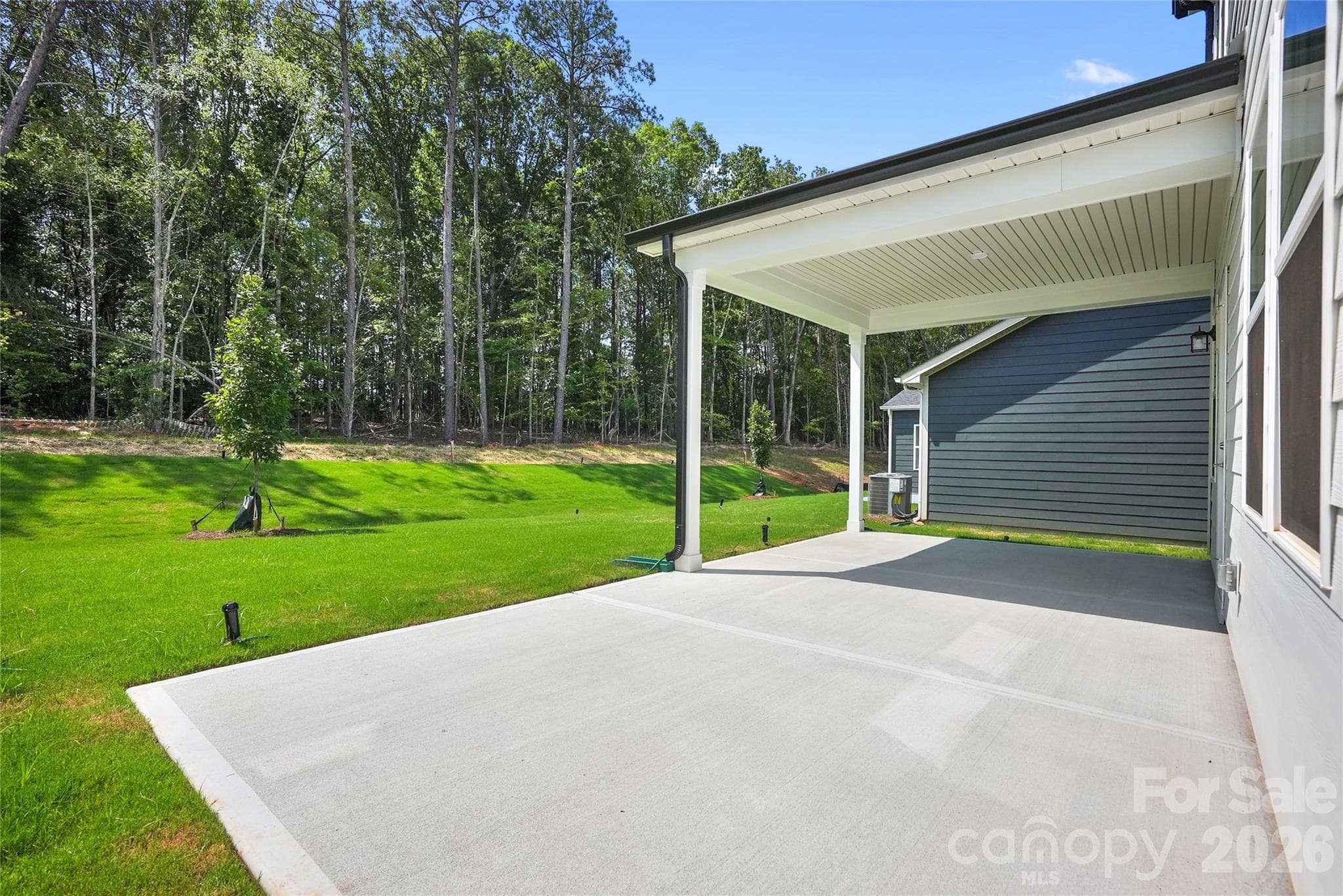 Single Family Residence at 547 Cottage Garden Lane, Belmont, photo 5 of 41