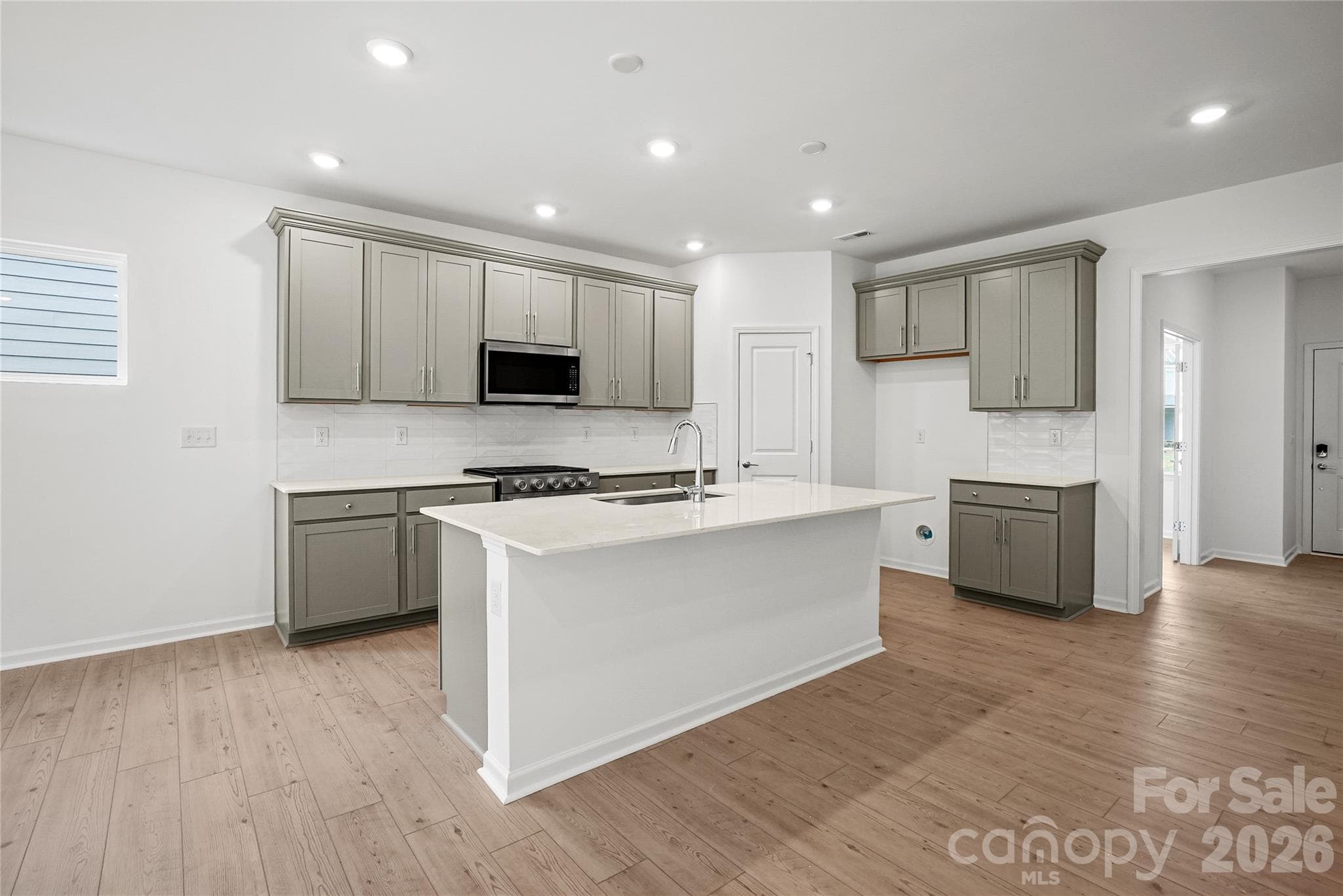 Single Family Residence at 547 Cottage Garden Lane, Belmont, photo 7 of 41